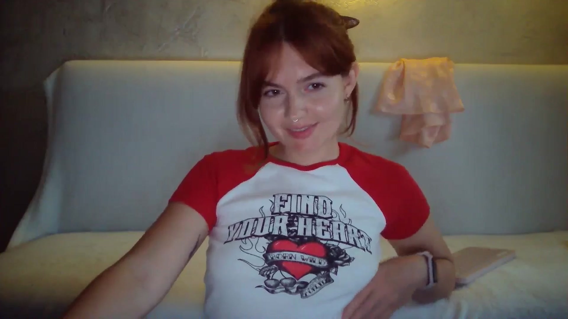 Gallery image thumbnail from BerryGoddess's myfreecams stream on, 06/09/2024, 10:23 image 4 of 20