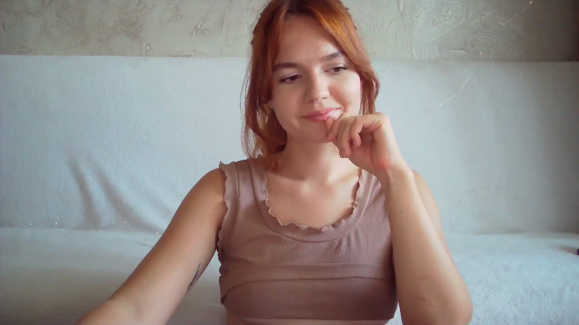 Gallery image thumbnail from BerryGoddess's myfreecams stream on, 08/05/2024, 14:10 image 13 of 20
