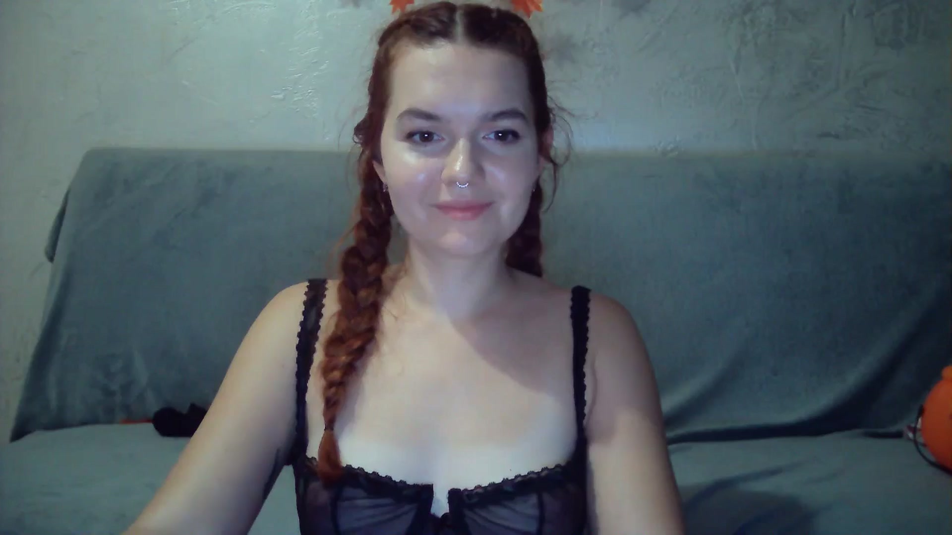 Gallery image thumbnail from BerryGoddess's myfreecams stream on, 10/17/2024, 14:18 image 17 of 20
