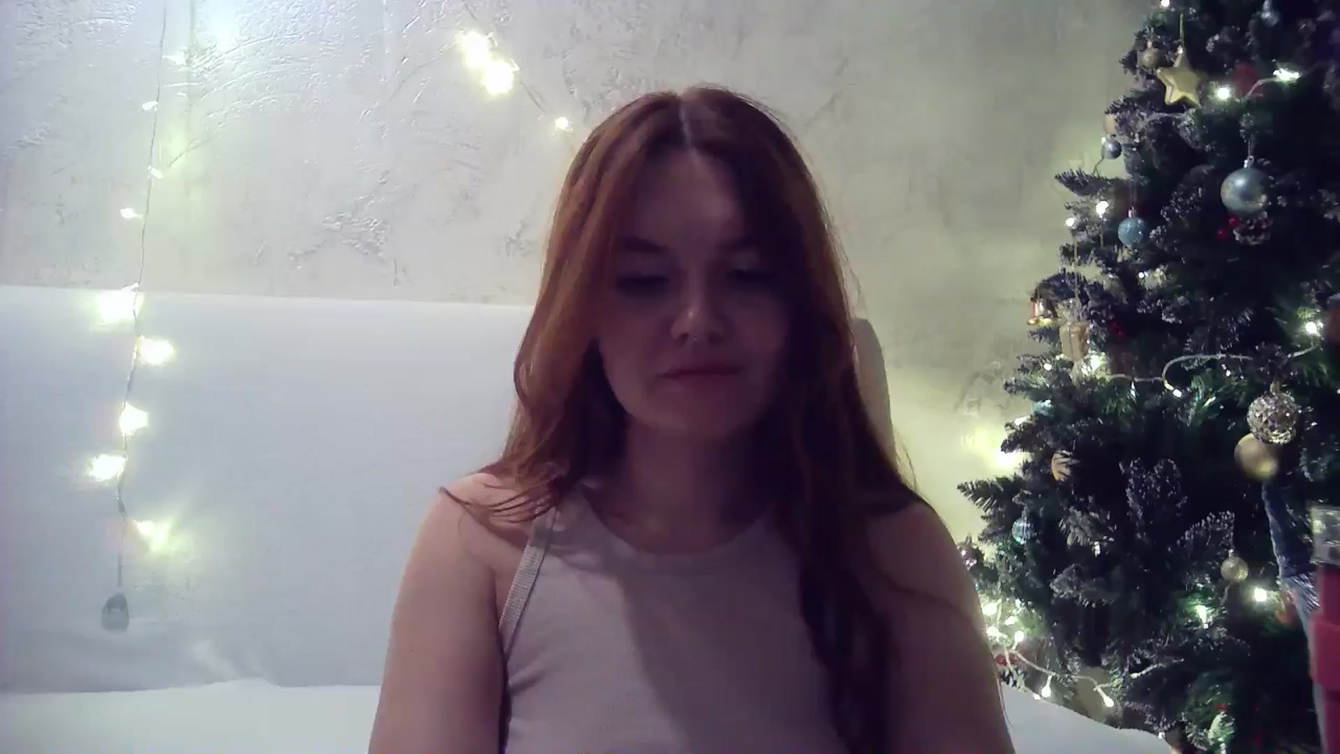 Gallery image thumbnail from BerryGoddess's myfreecams stream on, 12/25/2024, 20:34 image 1 of 20