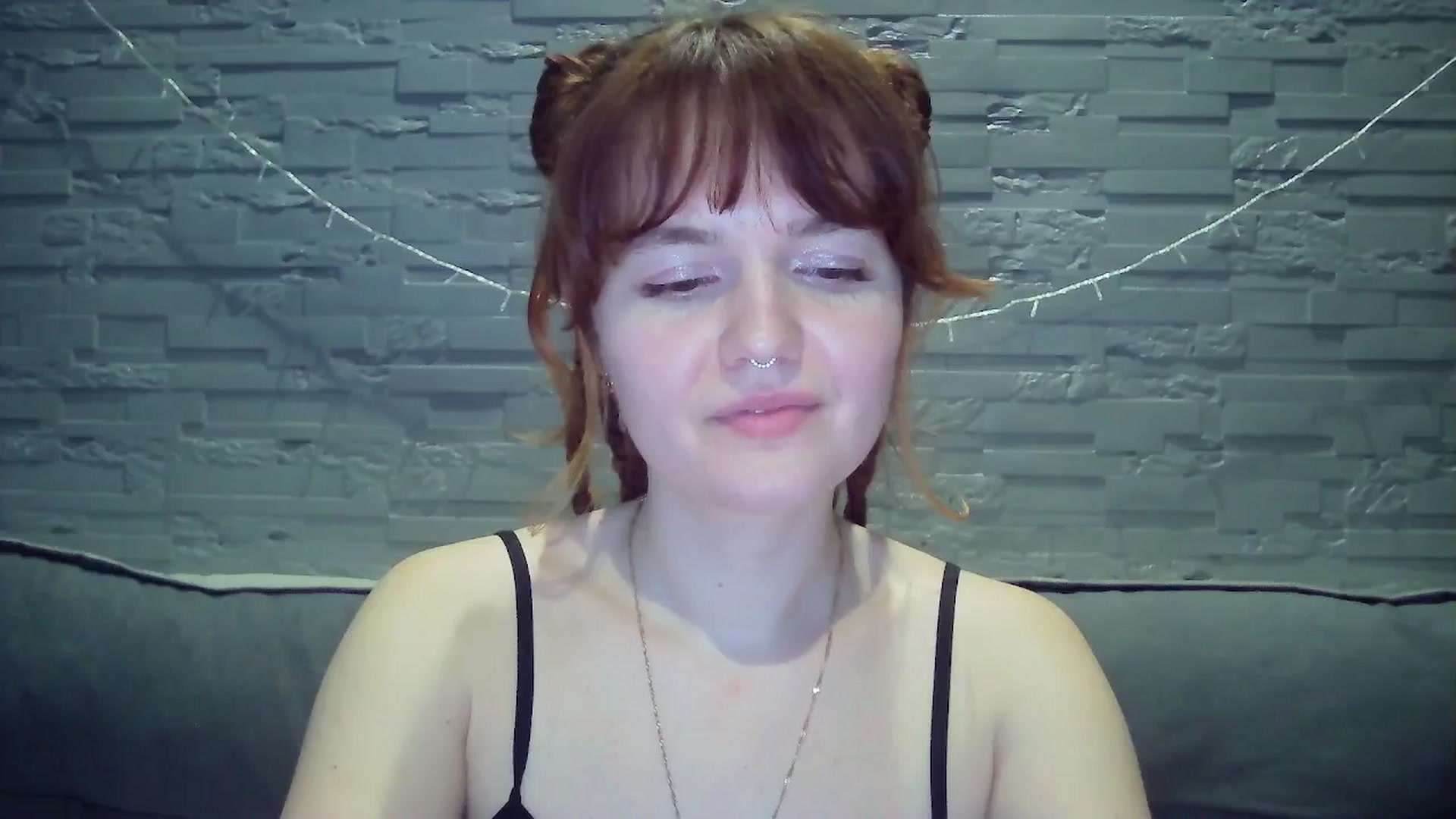 Gallery image thumbnail from BerryGoddess's myfreecams stream on, 04/16/2025, 17:16 image 6 of 20
