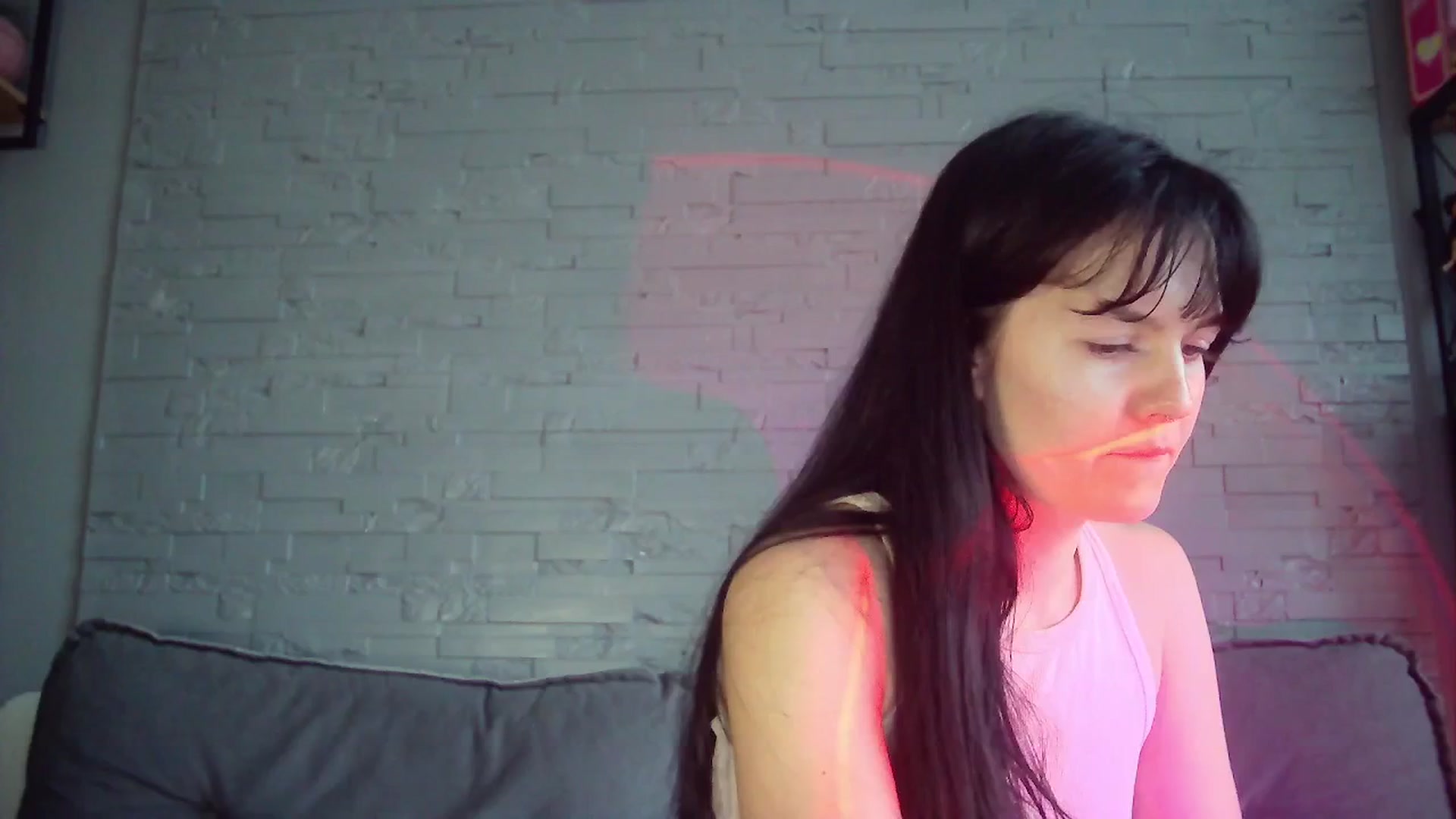 Gallery image thumbnail from BerryGoddess's myfreecams stream on, 06/01/2025, 14:01 image 18 of 20
