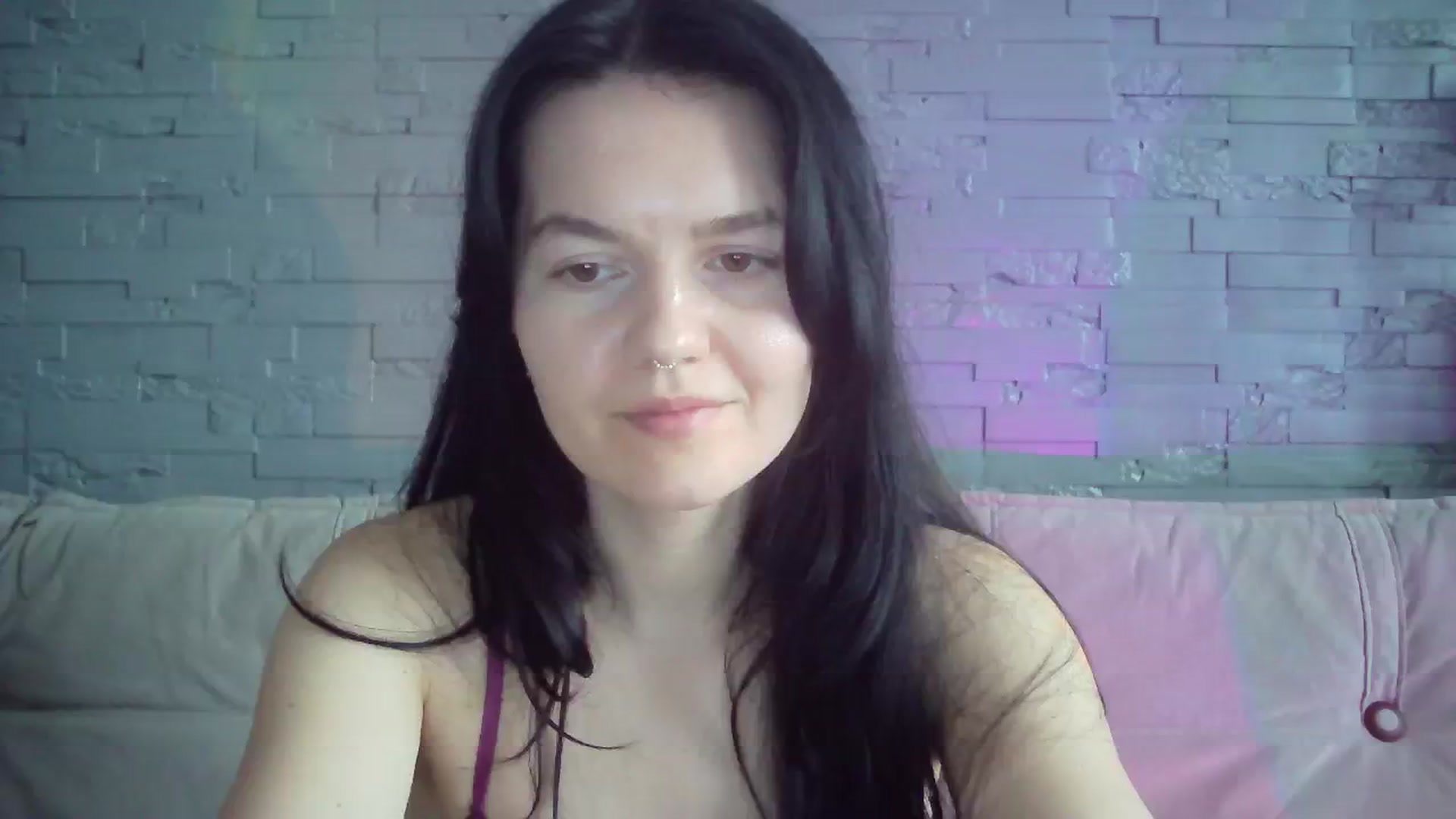 Gallery image thumbnail from BerryGoddess's myfreecams stream on, 04/05/2026, 12:00 image 17 of 20