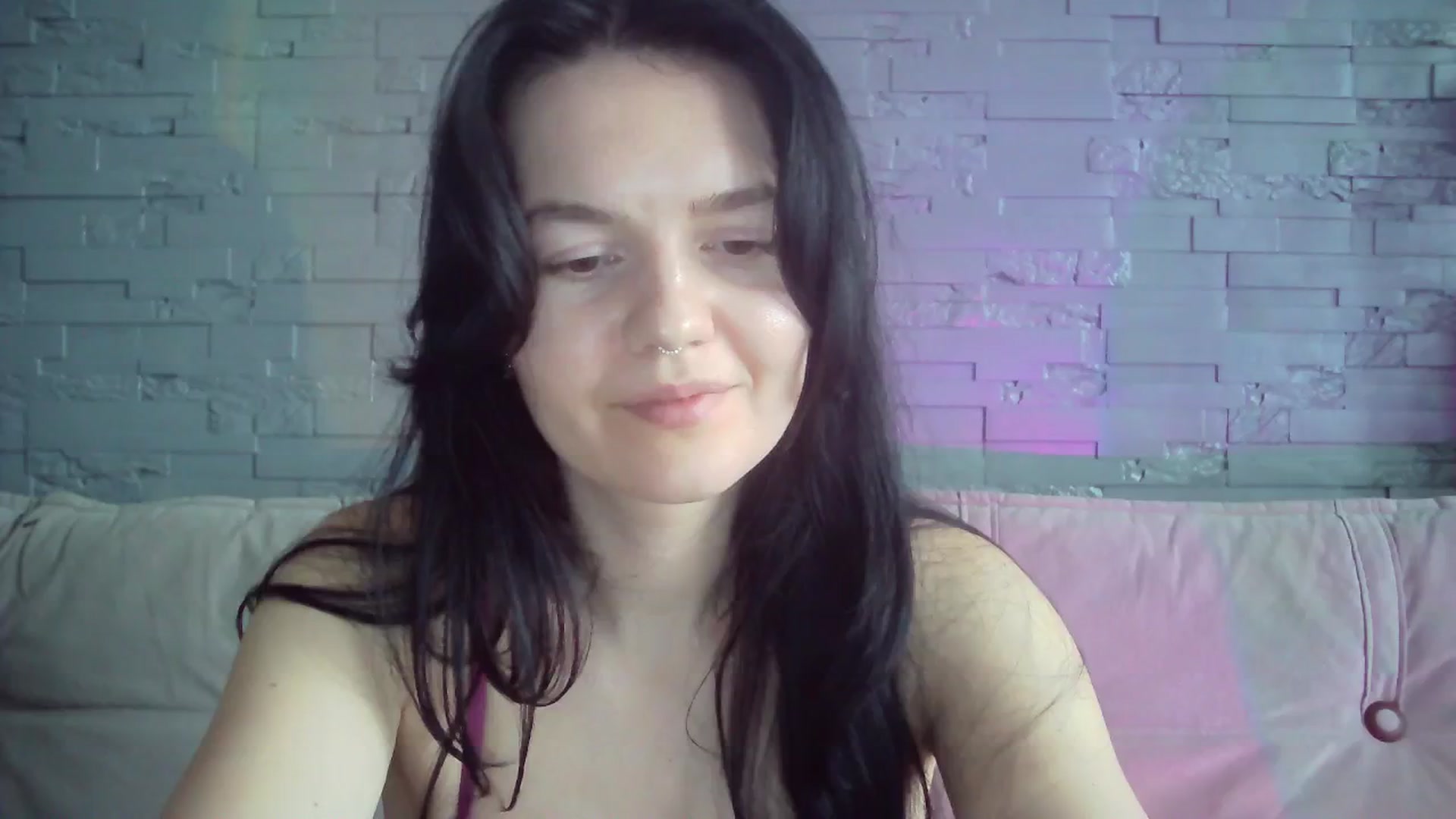 Gallery image thumbnail from BerryGoddess's myfreecams stream on, 04/05/2026, 12:00 image 15 of 20
