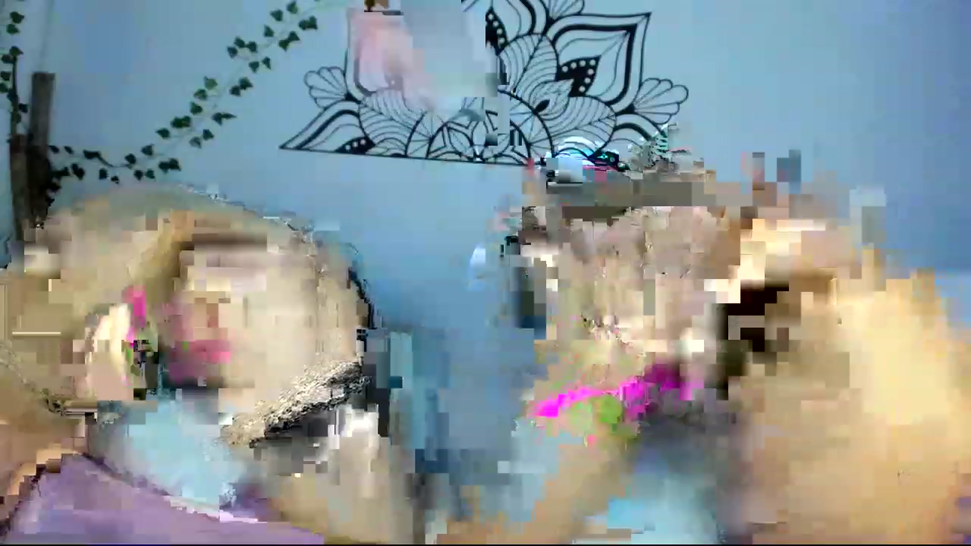 Gallery image thumbnail from Berry_mwc's myfreecams stream on, 11/17/2022, 05:05 image 18 of 20