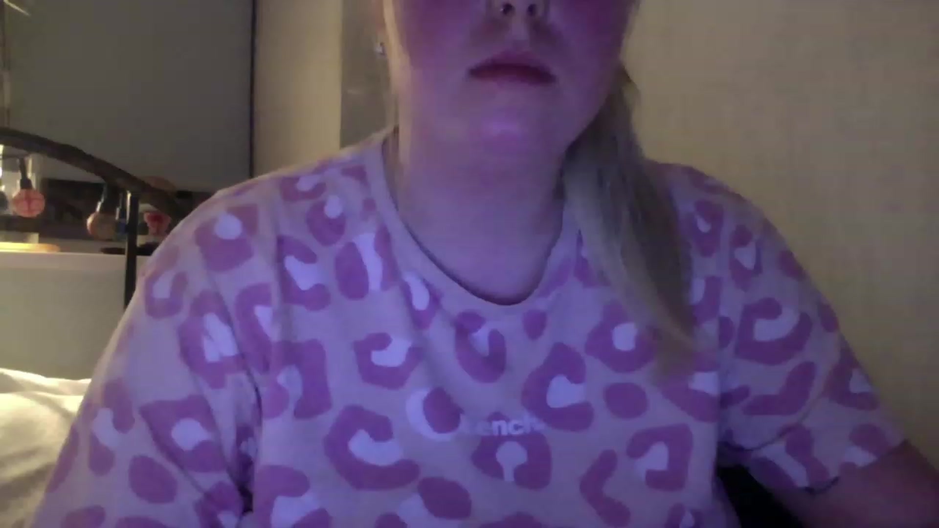 Gallery image thumbnail from Berryvanilla's myfreecams stream on, 11/16/2022, 21:40 image 18 of 20