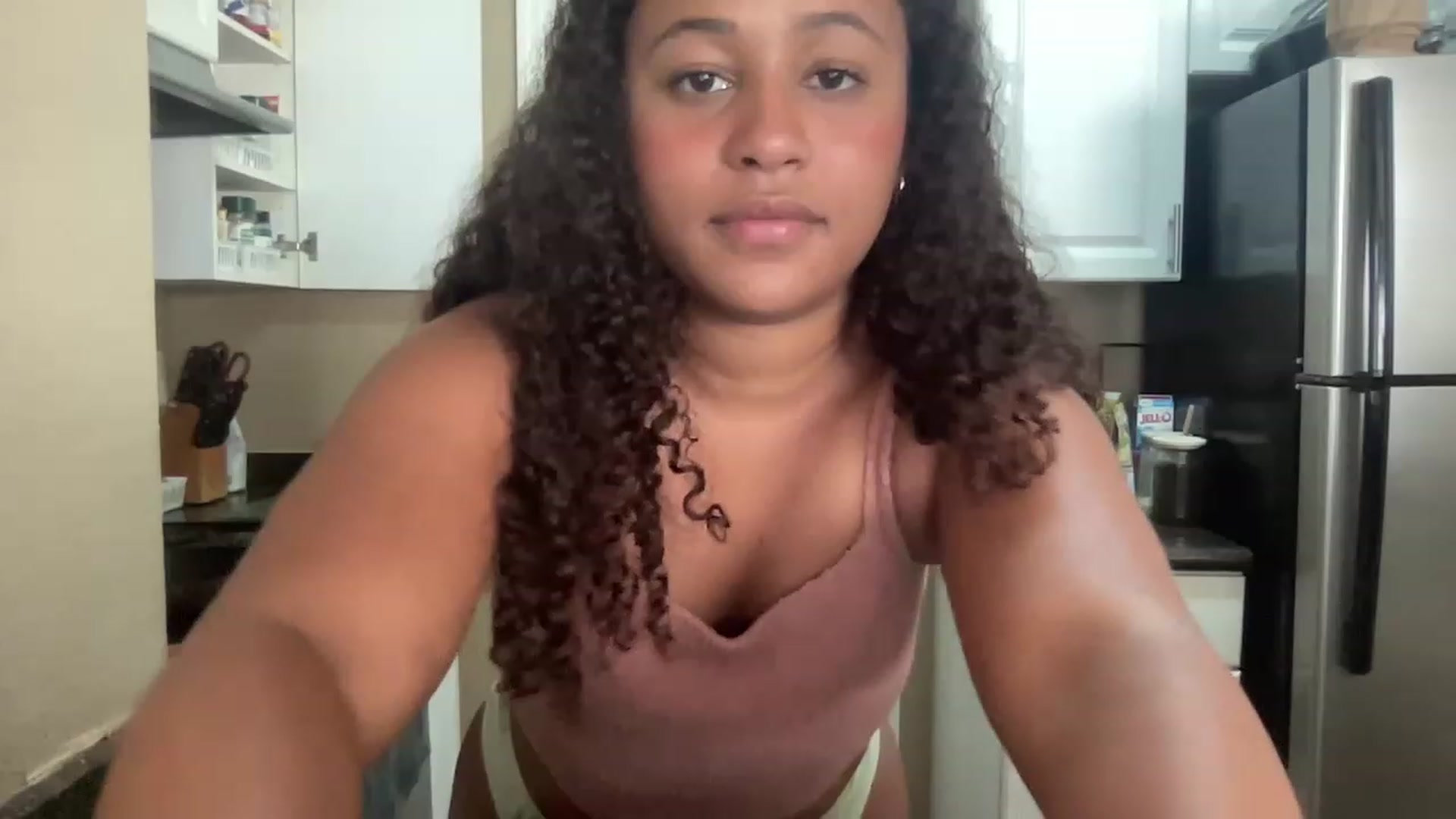 Gallery image thumbnail from BestAssonMFC's myfreecams stream on, 04/16/2023, 15:09 image 4 of 20