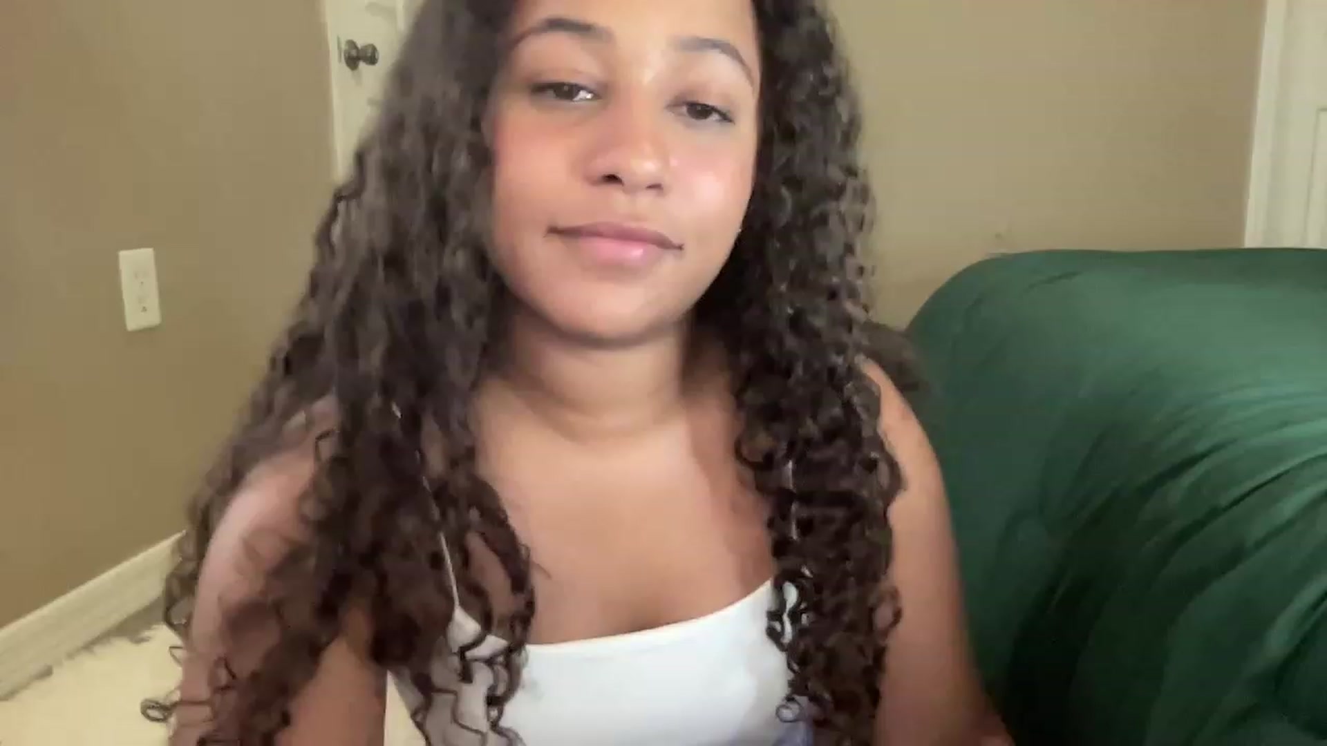 Gallery image thumbnail from BestAssonMFC's myfreecams stream on, 04/23/2023, 15:24 image 10 of 20