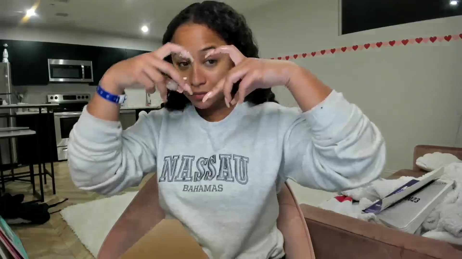 Gallery image thumbnail from BestAssonMFC's myfreecams stream on, 02/20/2024, 02:13 image 19 of 20