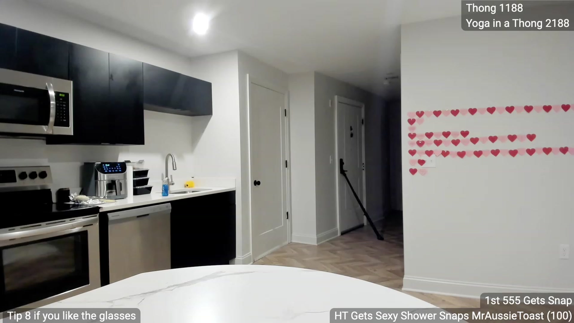 Gallery image thumbnail from BestAssonMFC's myfreecams stream on, 03/04/2024, 02:07 image 16 of 20