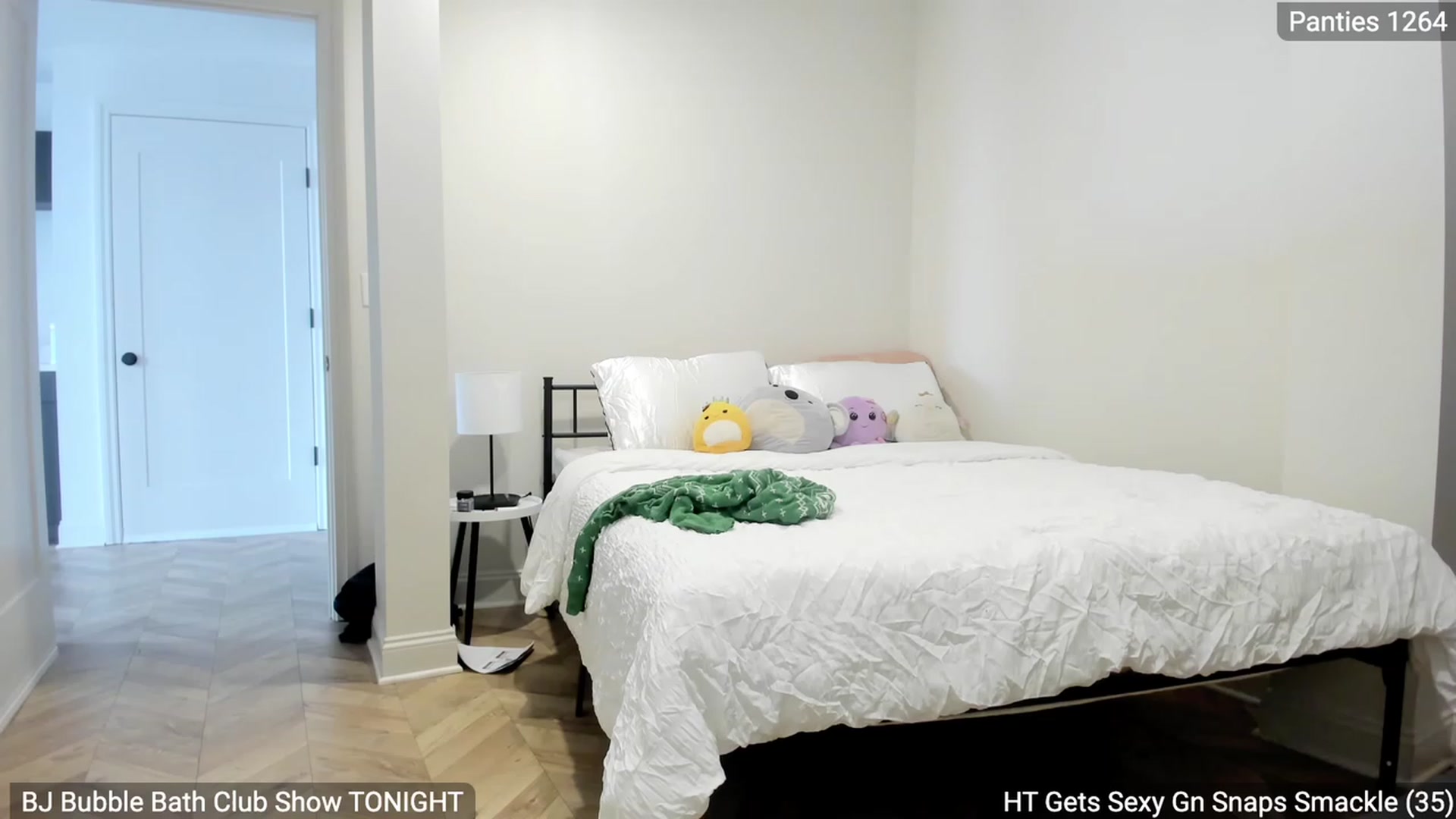 Gallery image thumbnail from BestAssonMFC's myfreecams stream on, 03/09/2024, 15:22 image 15 of 20