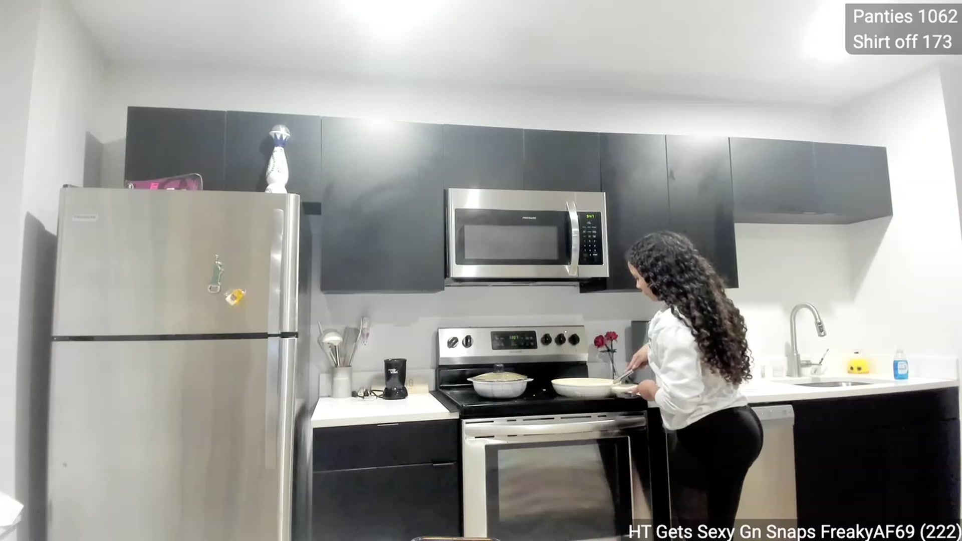 Gallery image thumbnail from BestAssonMFC's myfreecams stream on, 03/13/2024, 02:31 image 11 of 20