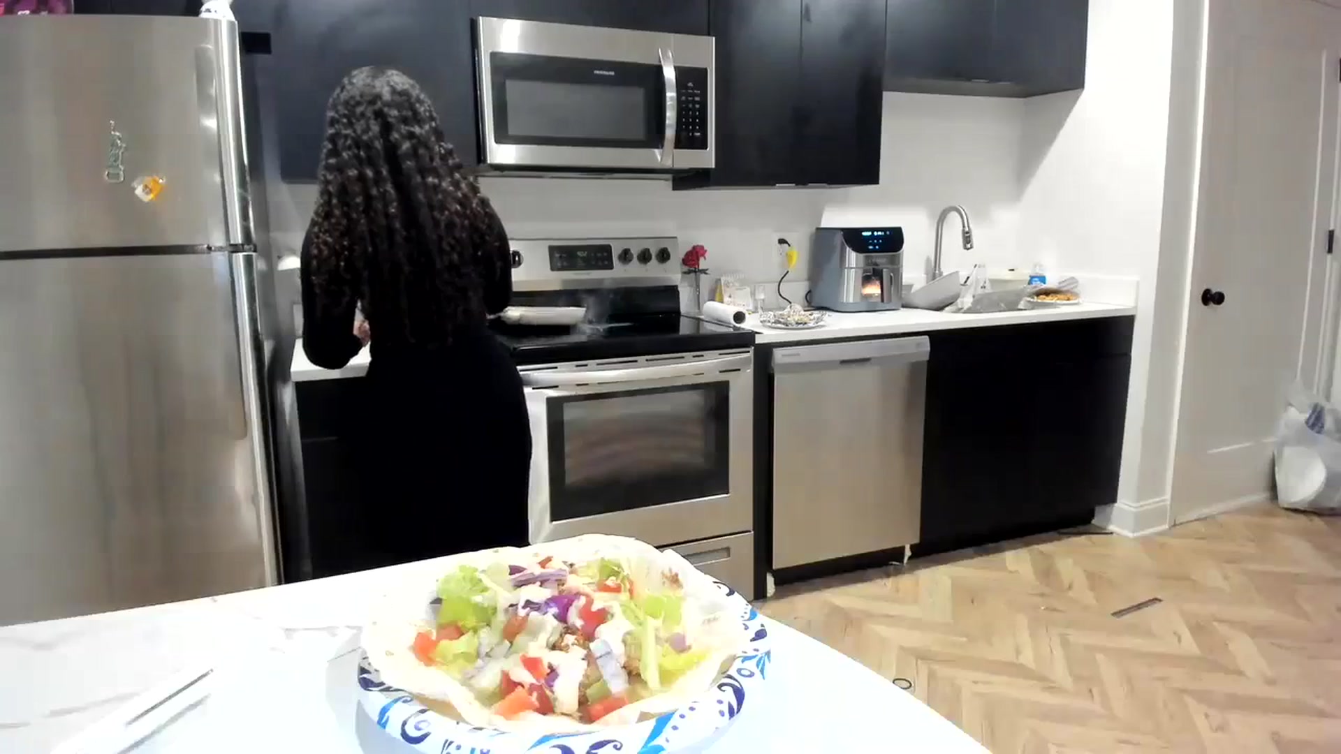 Gallery image thumbnail from BestAssonMFC's myfreecams stream on, 03/17/2024, 03:02 image 3 of 20