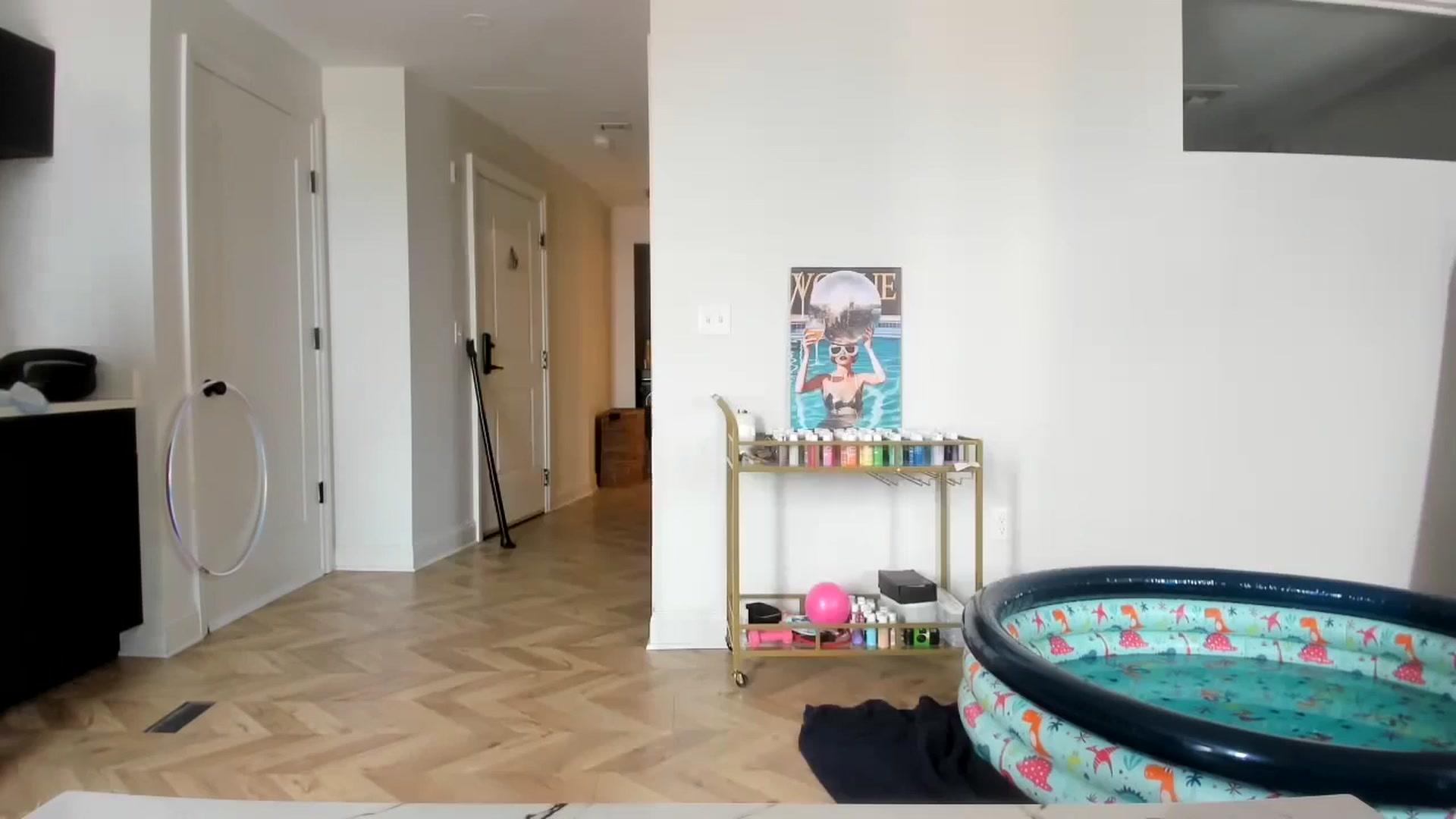 Gallery image thumbnail from BestAssonMFC's myfreecams stream on, 07/13/2024, 20:10 image 12 of 20