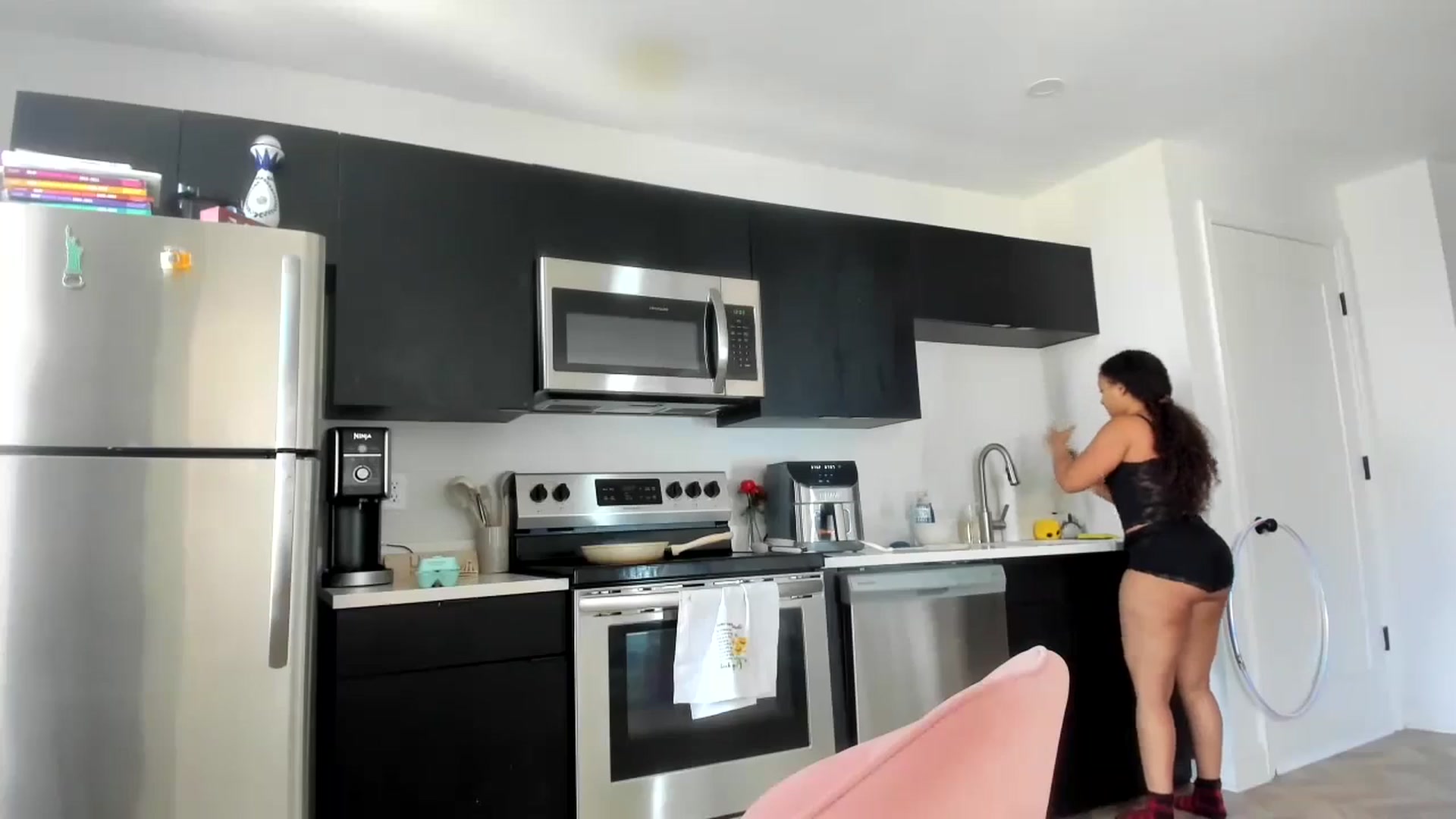 Gallery image thumbnail from BestAssonMFC's myfreecams stream on, 07/14/2024, 16:25 image 9 of 20