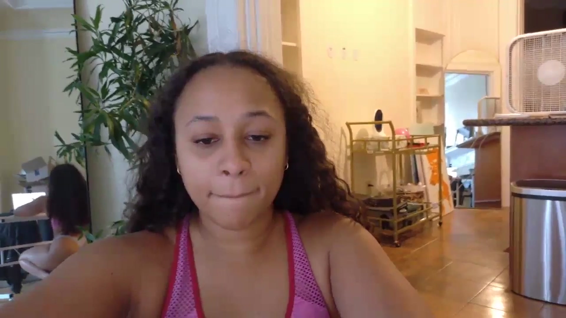 Gallery image thumbnail from BestAssonMFC's myfreecams stream on, 10/26/2024, 20:00 image 15 of 20