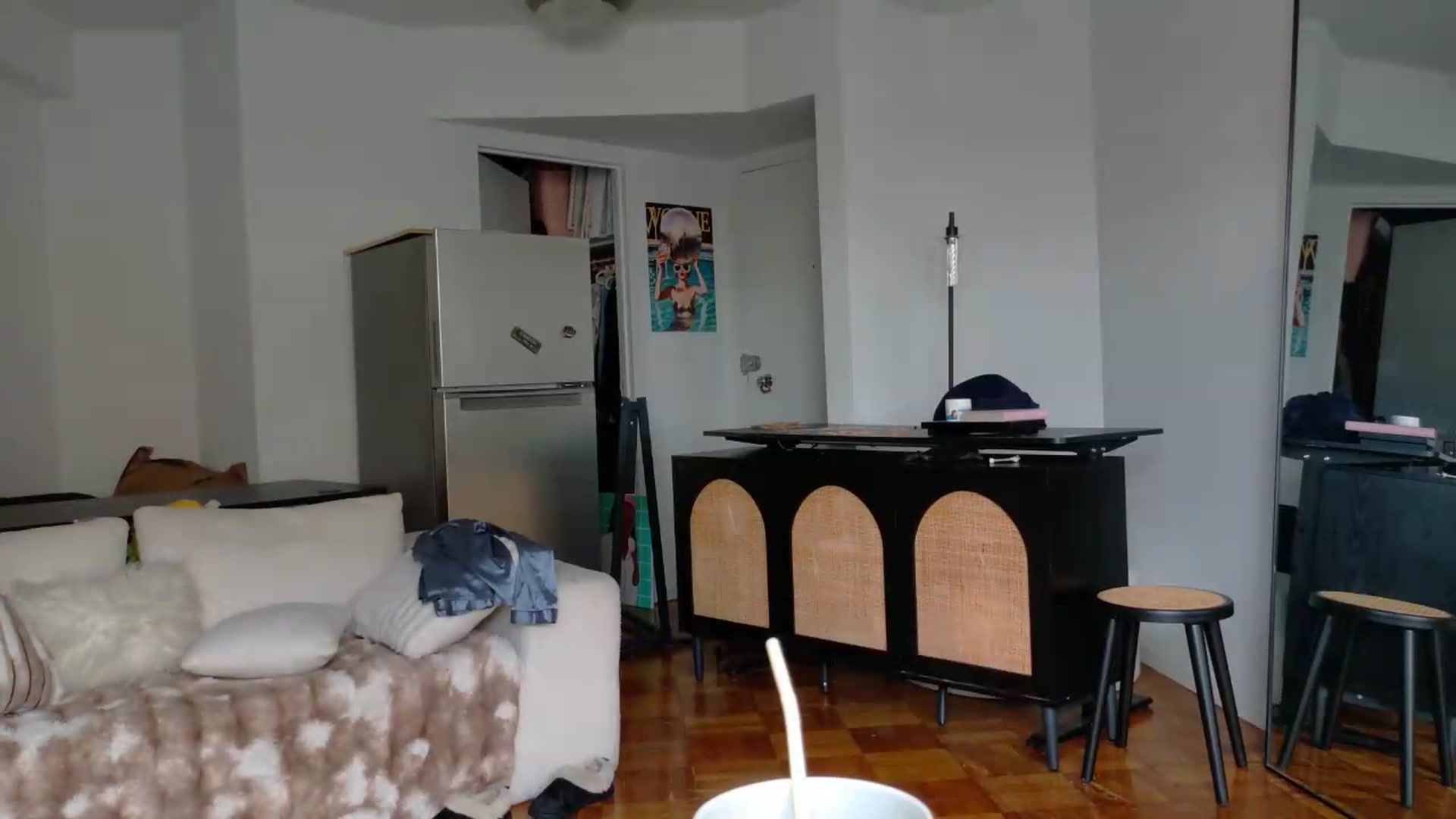 Gallery image thumbnail from BestAssonMFC's myfreecams stream on, 08/05/2026, 17:36 image 15 of 20