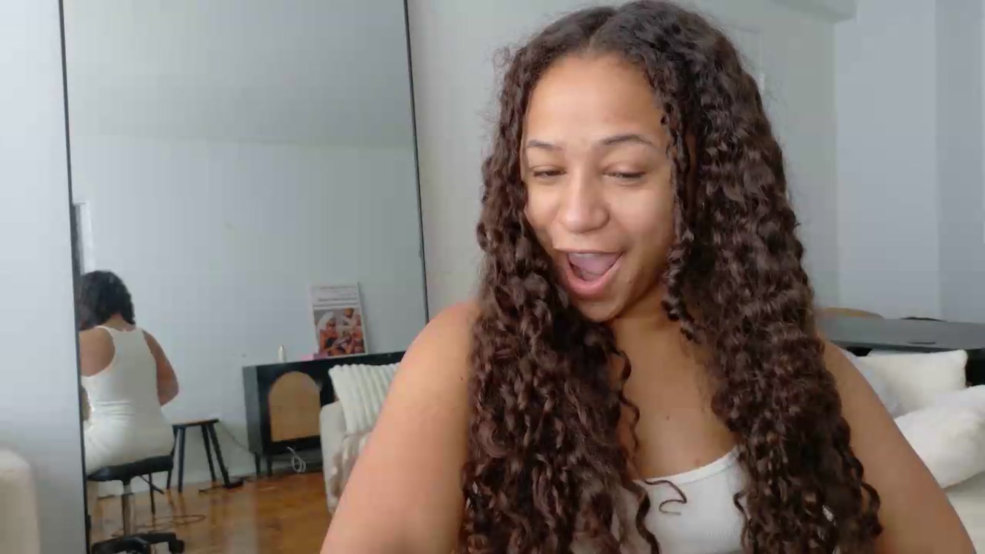 Gallery image thumbnail from BestAssonMFC's myfreecams stream on, 08/08/2026, 13:38 image 15 of 20