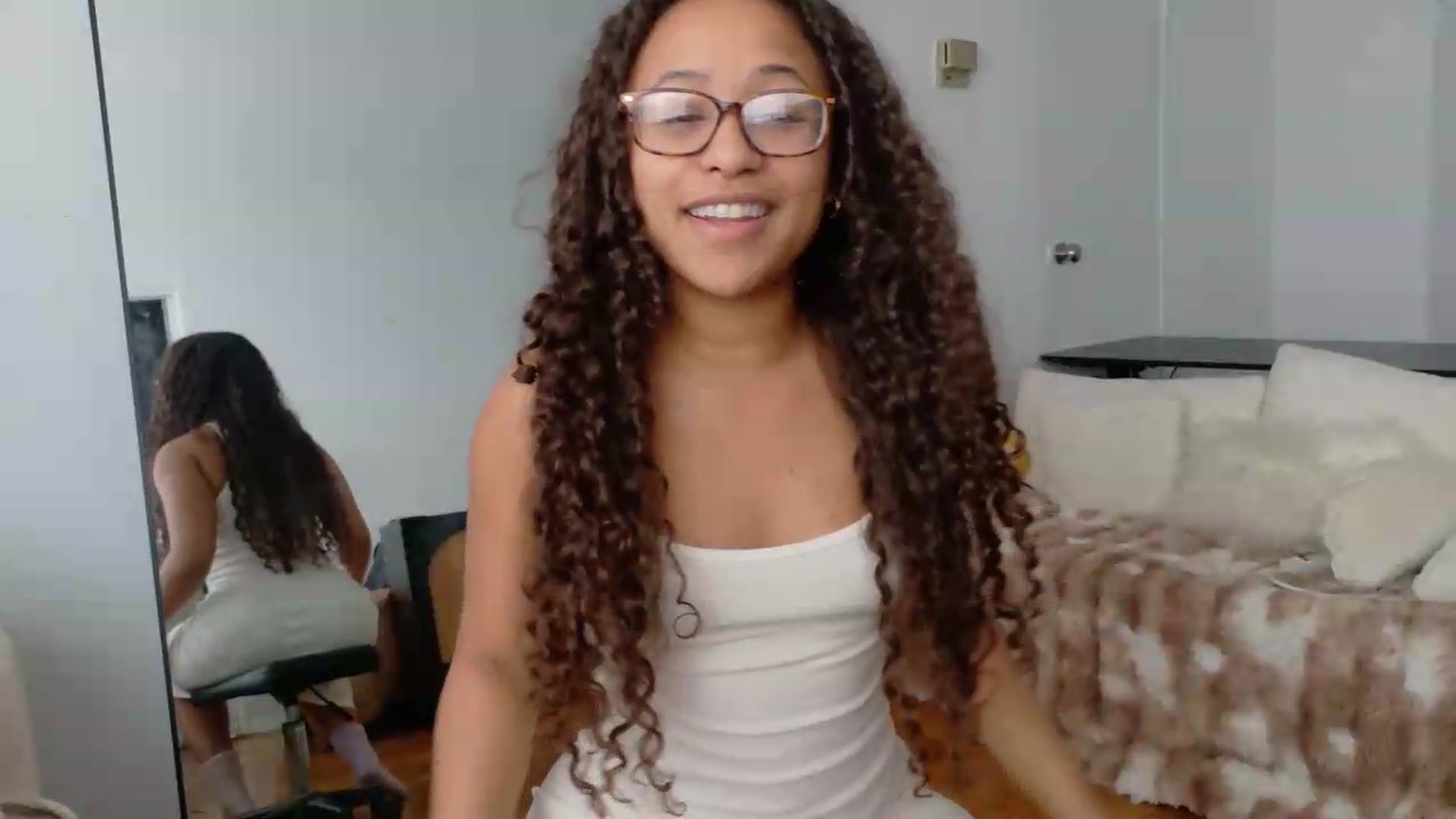 Gallery image thumbnail from BestAssonMFC's myfreecams stream on, 08/09/2026, 13:45 image 19 of 20
