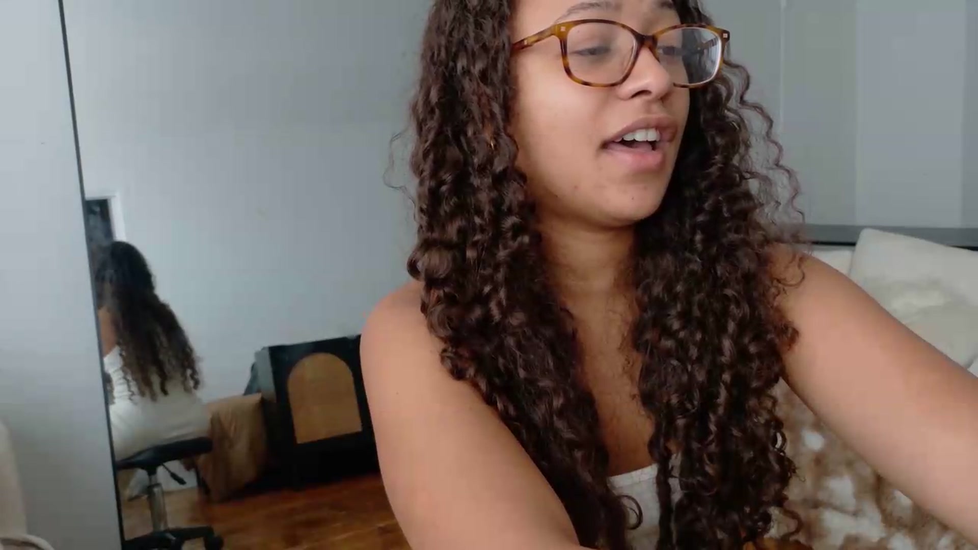 Gallery image thumbnail from BestAssonMFC's myfreecams stream on, 08/09/2026, 13:45 image 17 of 20
