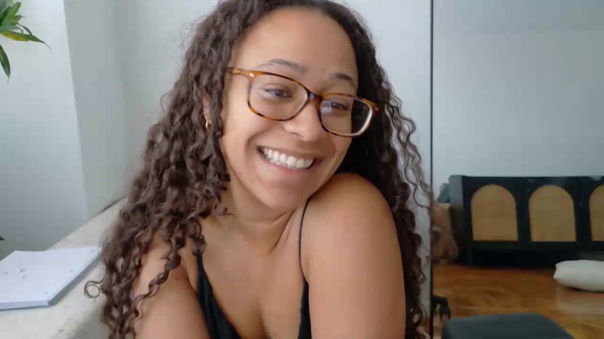 Gallery image thumbnail from BestAssonMFC's myfreecams stream on, 08/09/2026, 17:08 image 3 of 20