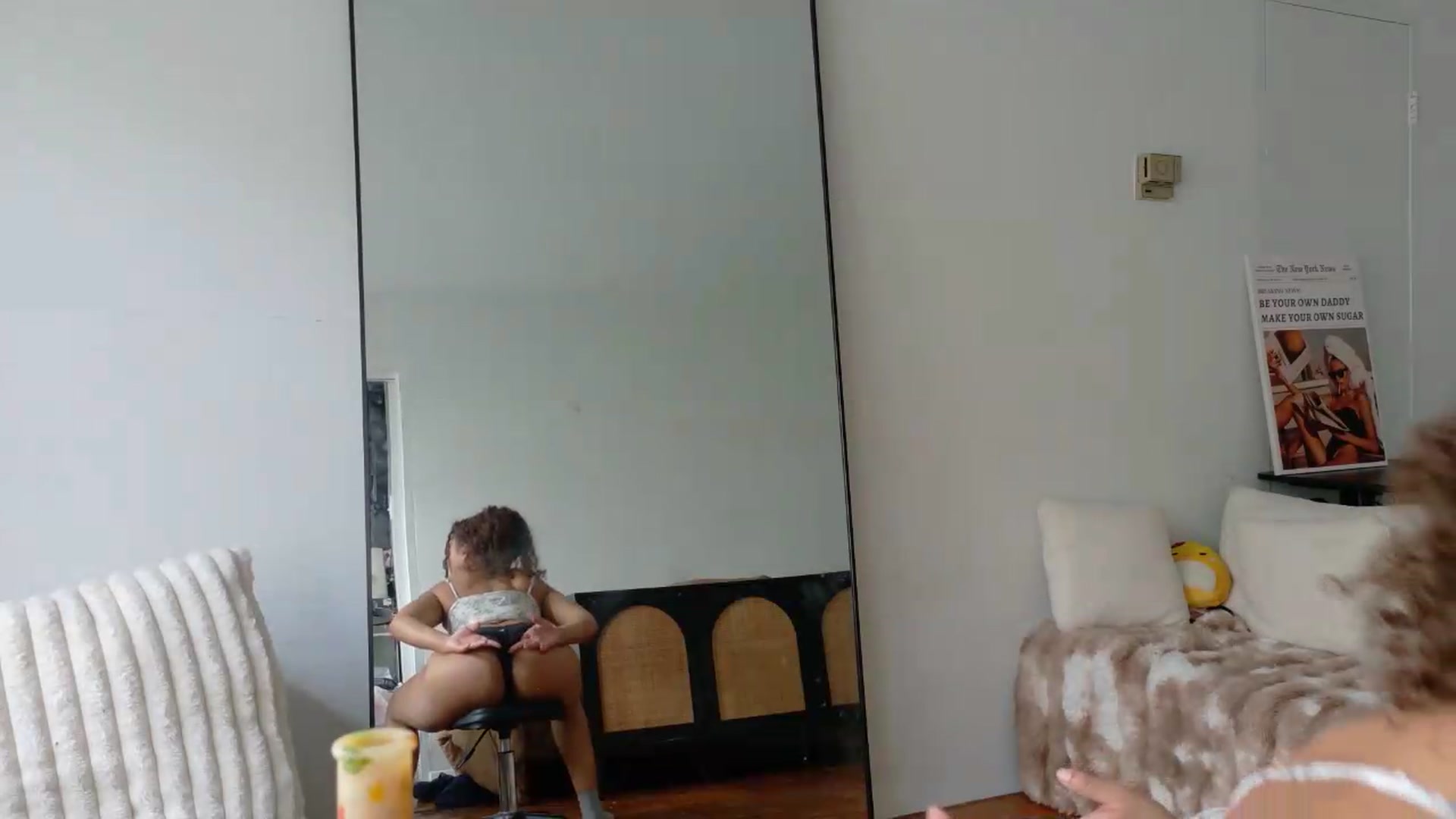 Gallery image thumbnail from BestAssonMFC's myfreecams stream on, 08/10/2026, 16:15 image 20 of 20