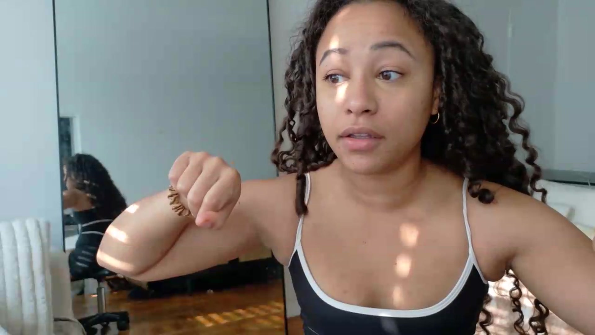 Gallery image thumbnail from BestAssonMFC's myfreecams stream on, 08/13/2026, 13:17 image 6 of 20