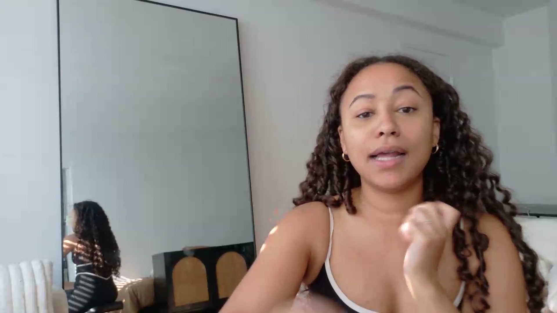Gallery image thumbnail from BestAssonMFC's myfreecams stream on, 08/13/2026, 13:17 image 17 of 20