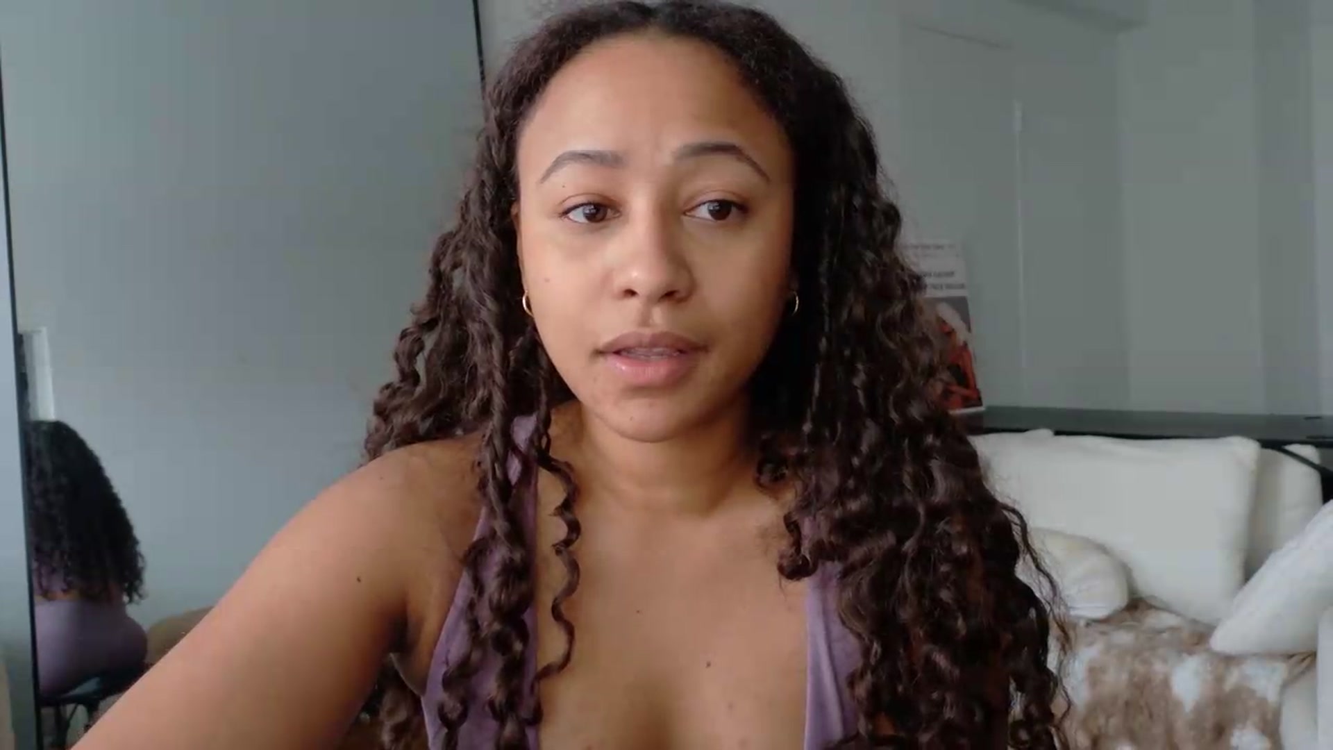 Gallery image thumbnail from BestAssonMFC's myfreecams stream on, 08/14/2026, 15:10 image 13 of 20