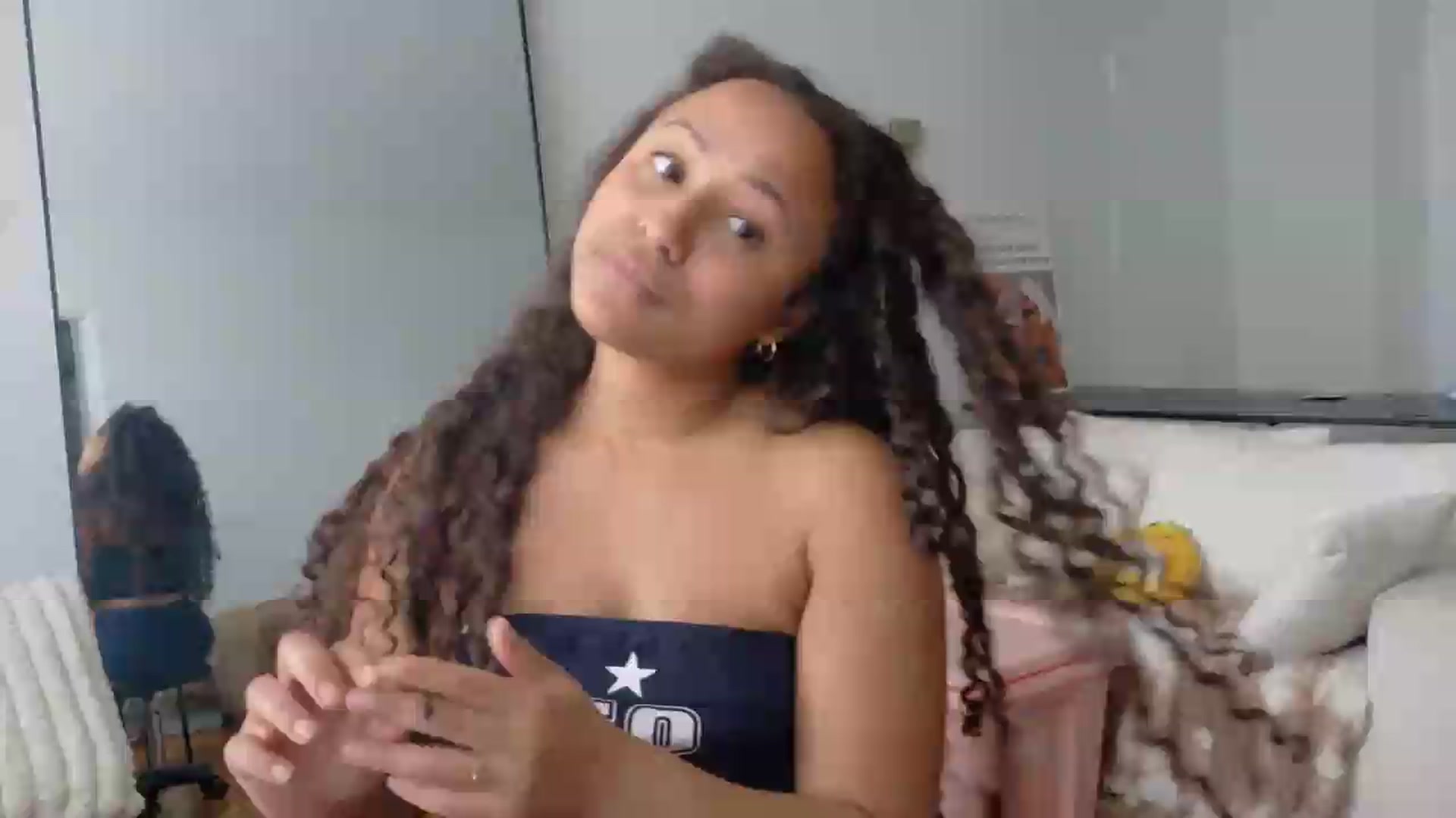Gallery image thumbnail from BestAssonMFC's myfreecams stream on, 08/15/2026, 18:11 image 16 of 20