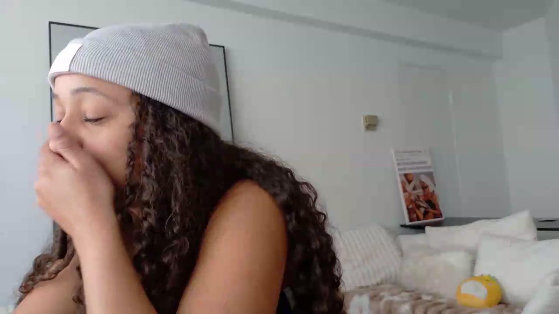 Gallery image thumbnail from BestAssonMFC's myfreecams stream on, 08/15/2026, 19:19 image 8 of 20