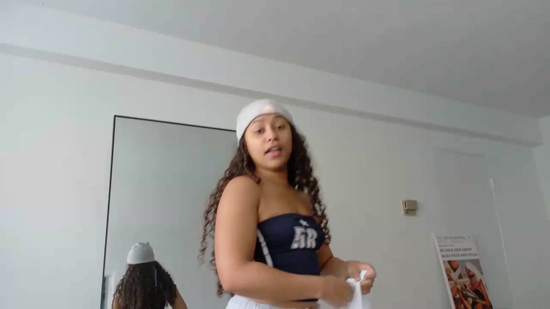 Gallery image thumbnail from BestAssonMFC's myfreecams stream on, 08/15/2026, 19:55 image 15 of 20
