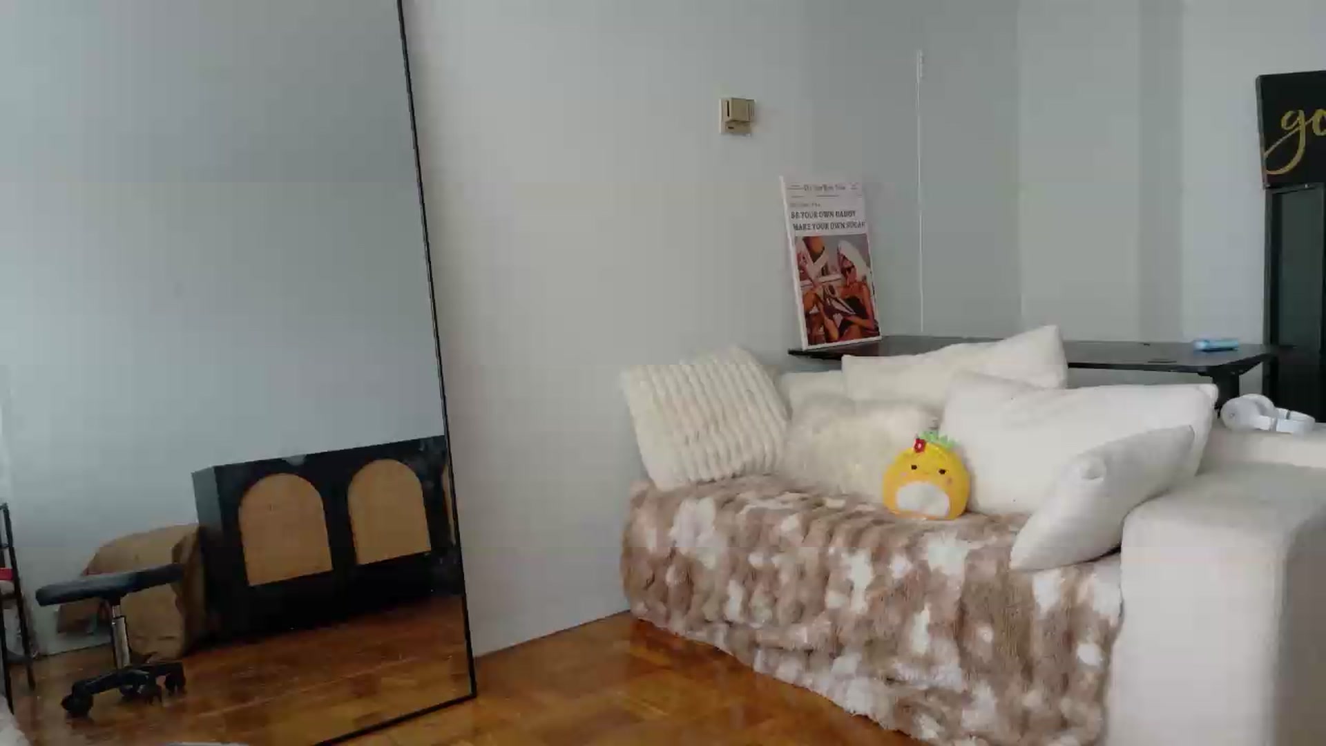 Gallery image thumbnail from BestAssonMFC's myfreecams stream on, 08/15/2026, 20:18 image 20 of 20