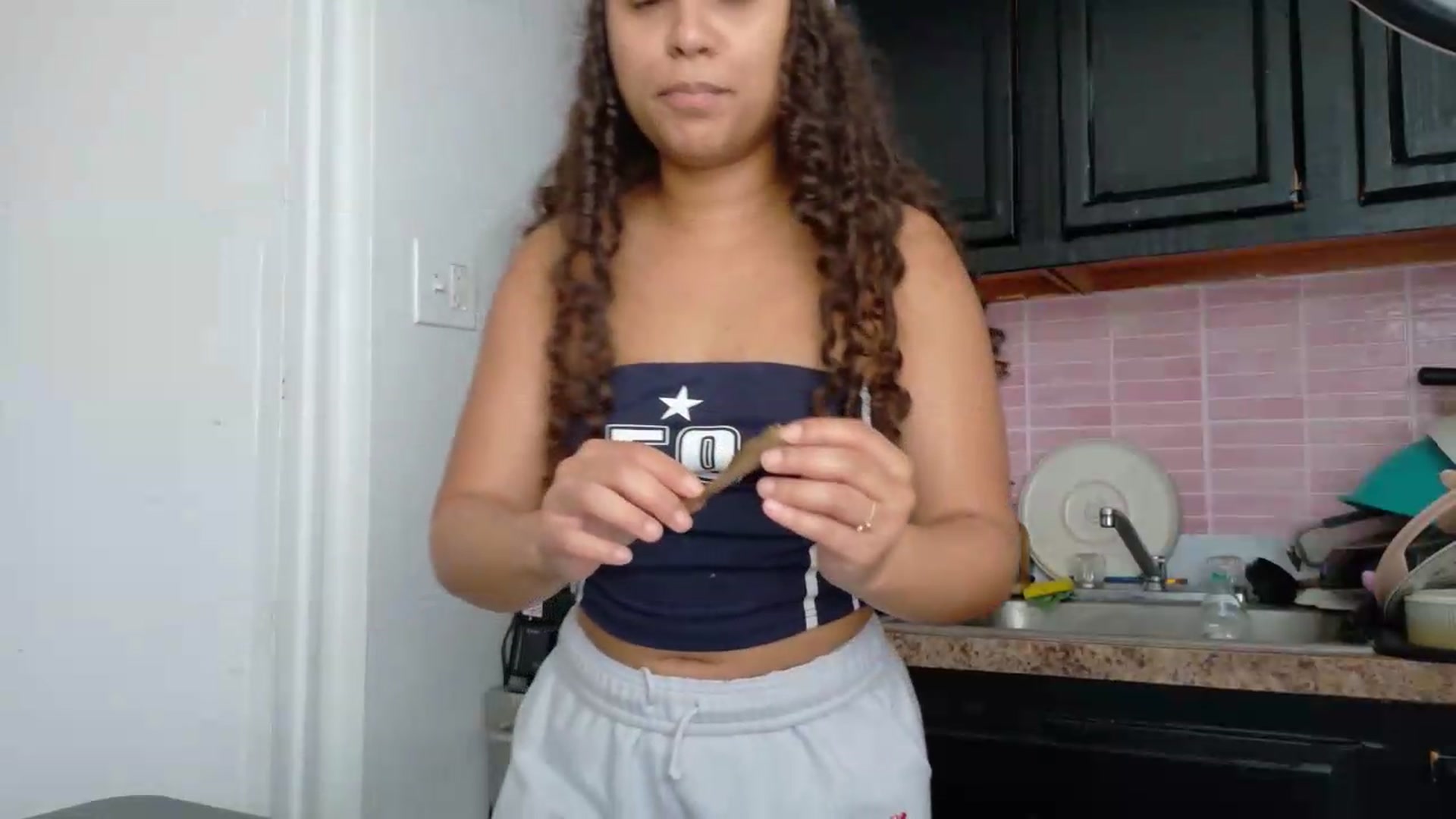 Gallery image thumbnail from BestAssonMFC's myfreecams stream on, 08/15/2026, 20:18 image 16 of 20