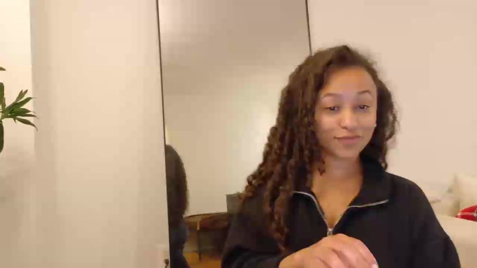 Gallery image thumbnail from BestAssonMFC's myfreecams stream on, 08/18/2026, 02:41 image 17 of 20