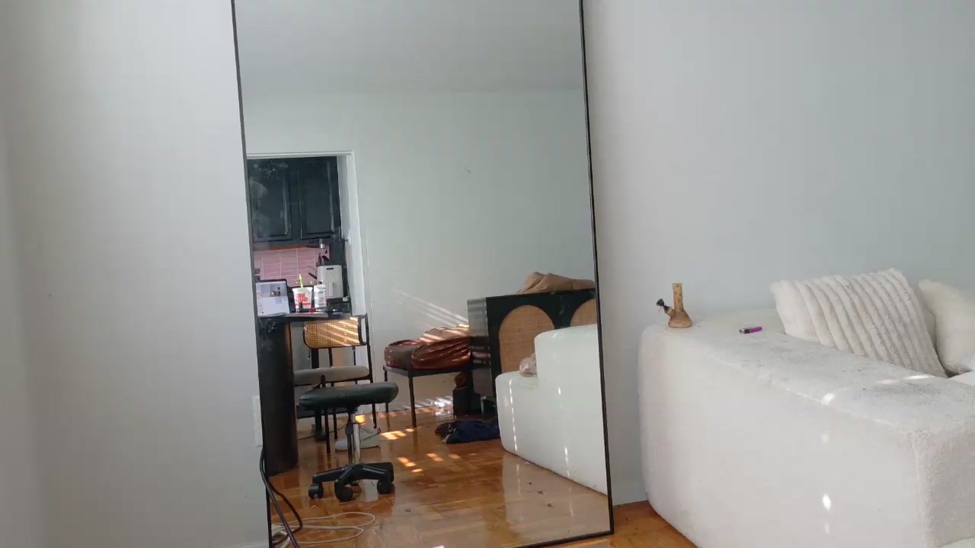 Gallery image thumbnail from BestAssonMFC's myfreecams stream on, 08/18/2026, 13:04 image 9 of 20