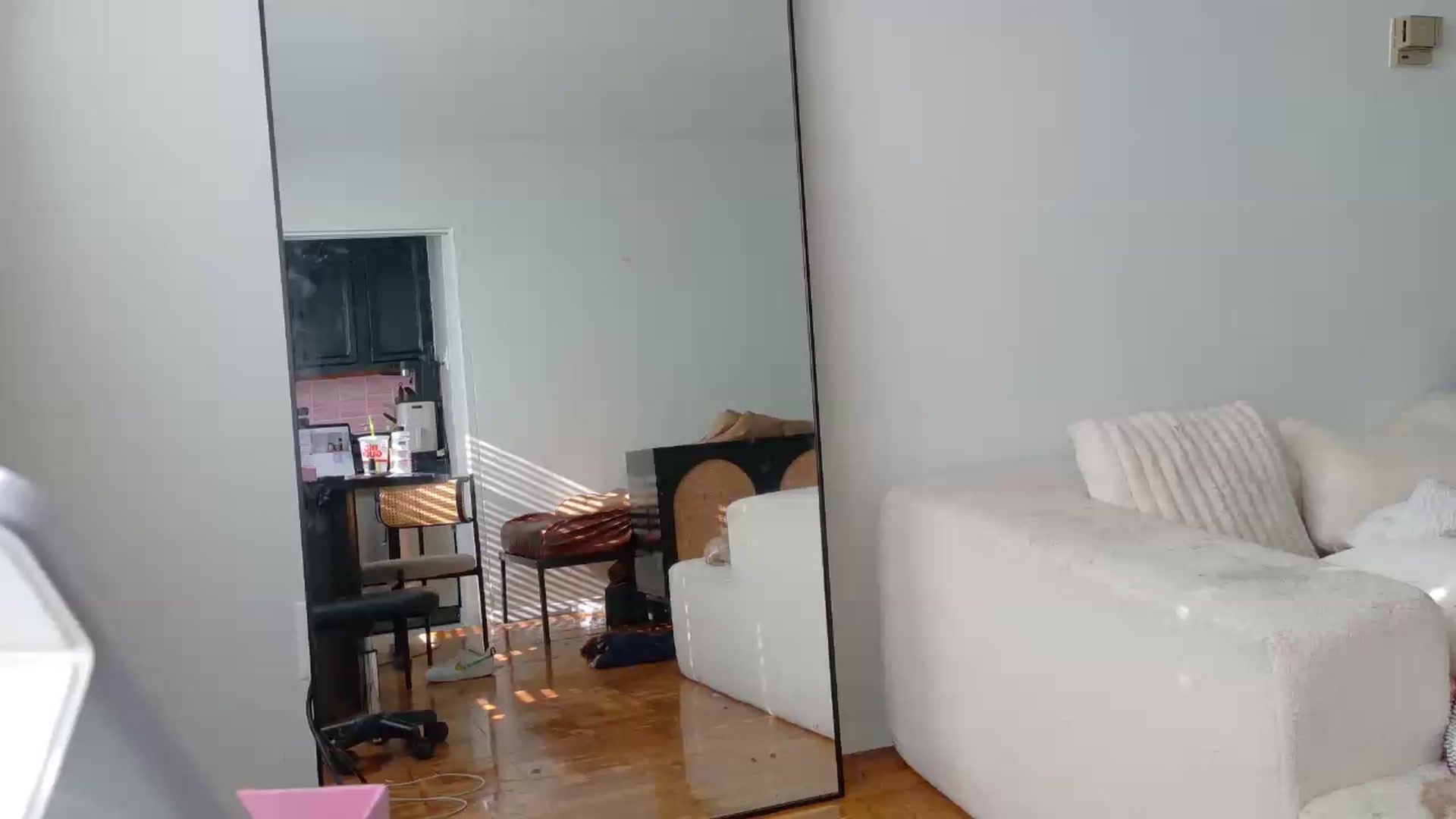 Gallery image thumbnail from BestAssonMFC's myfreecams stream on, 08/18/2026, 13:04 image 20 of 20