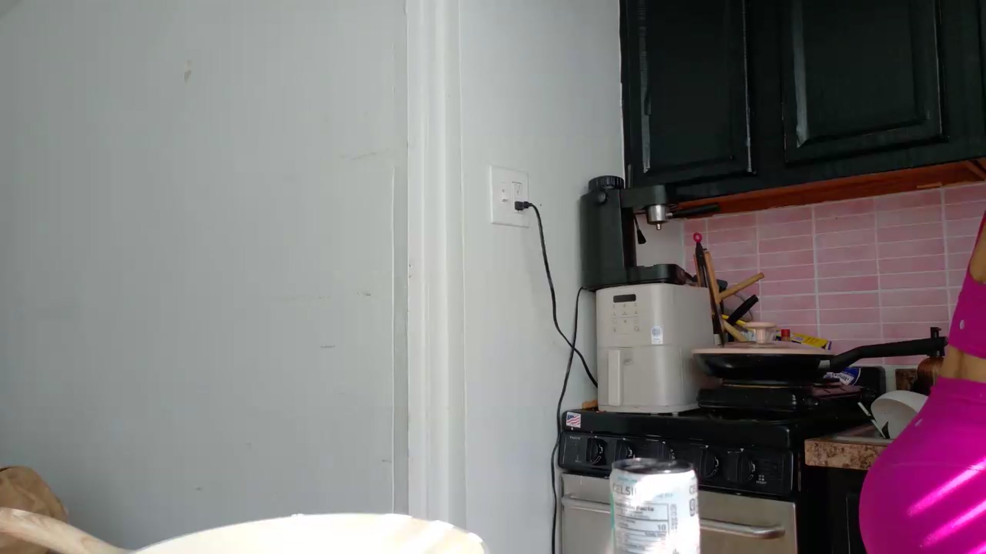 Gallery image thumbnail from BestAssonMFC's myfreecams stream on, 08/18/2026, 14:04 image 9 of 20