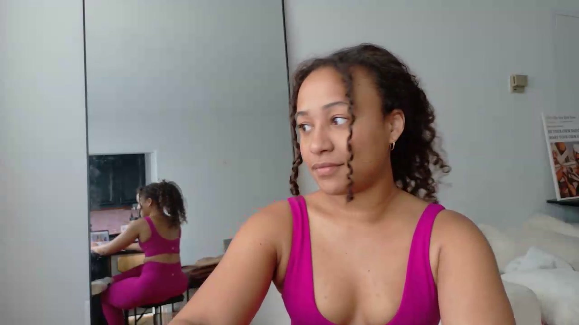 Gallery image thumbnail from BestAssonMFC's myfreecams stream on, 08/18/2026, 16:21 image 3 of 20