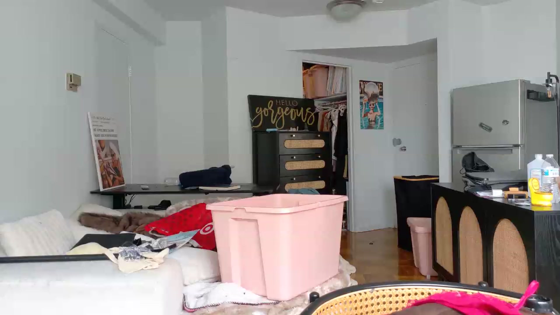 Gallery image thumbnail from BestAssonMFC's myfreecams stream on, 08/18/2026, 16:21 image 15 of 20
