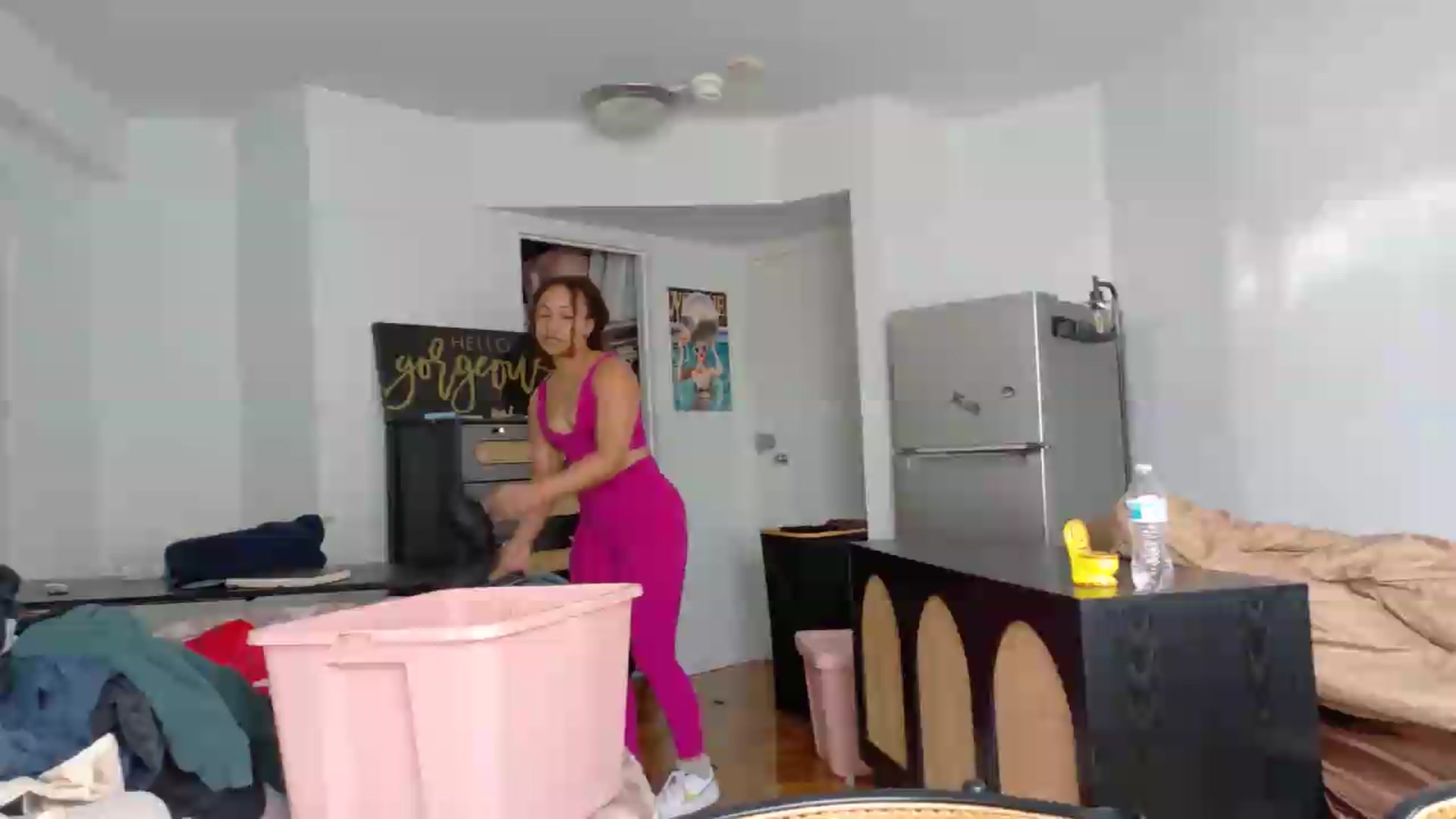 Gallery image thumbnail from BestAssonMFC's myfreecams stream on, 08/18/2026, 16:21 image 19 of 20