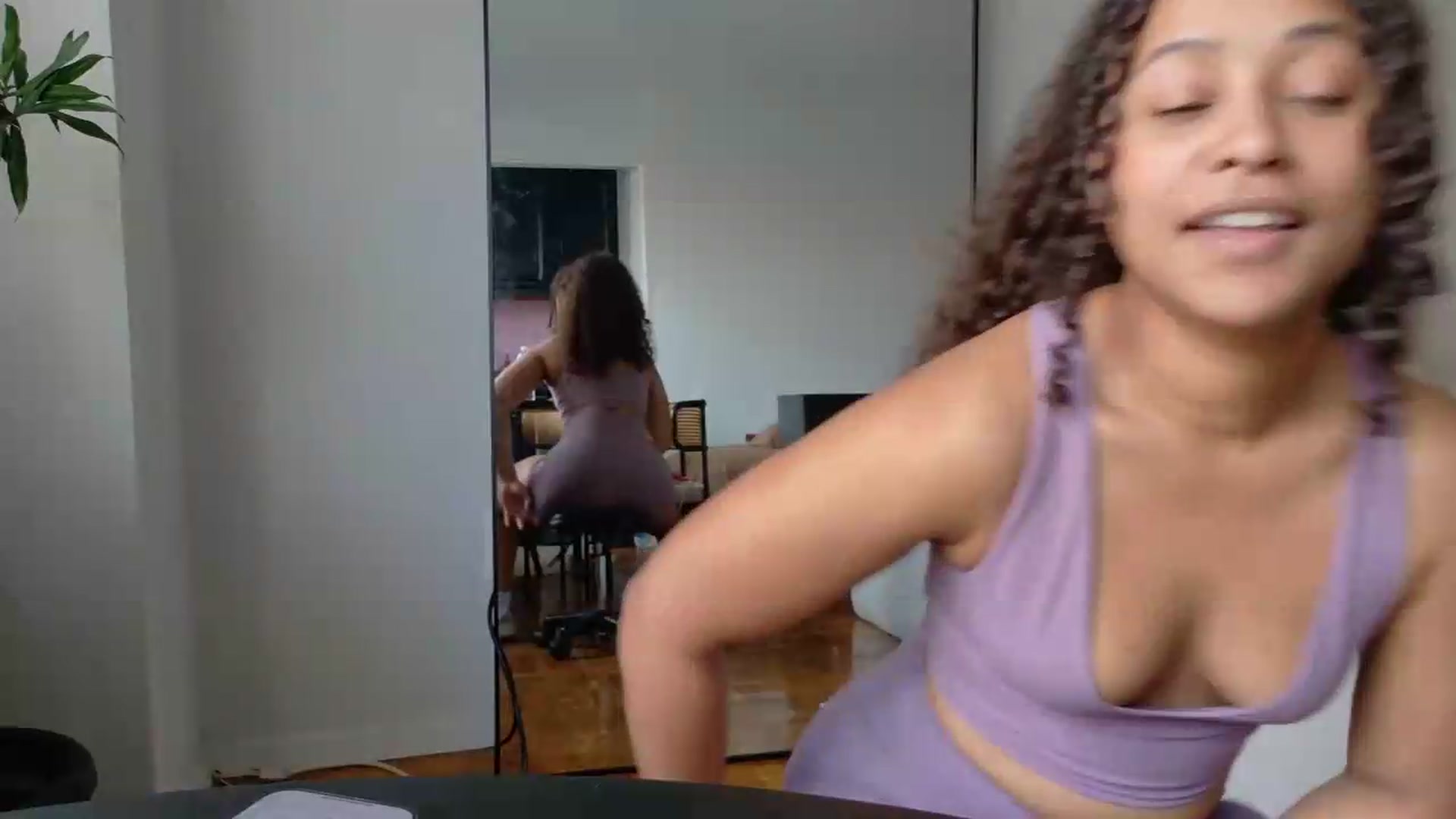 Gallery image thumbnail from BestAssonMFC's myfreecams stream on, 08/20/2026, 20:30 image 5 of 20