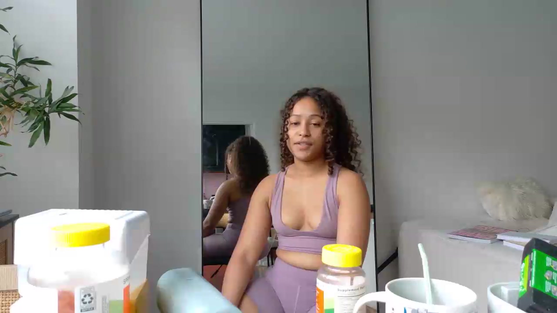Gallery image thumbnail from BestAssonMFC's myfreecams stream on, 08/20/2026, 20:30 image 16 of 20