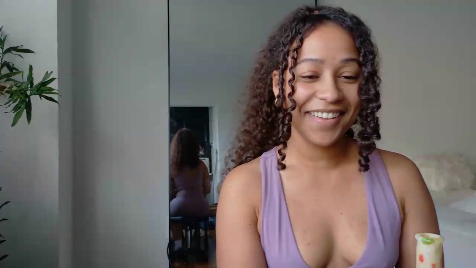 Gallery image thumbnail from BestAssonMFC's myfreecams stream on, 08/20/2026, 20:30 image 10 of 20