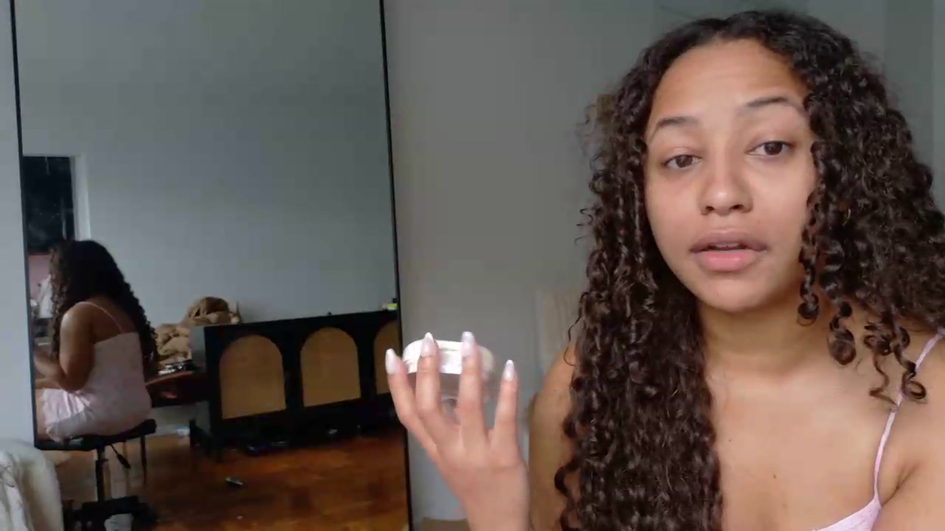 Gallery image thumbnail from BestAssonMFC's myfreecams stream on, 08/22/2026, 17:17 image 15 of 20