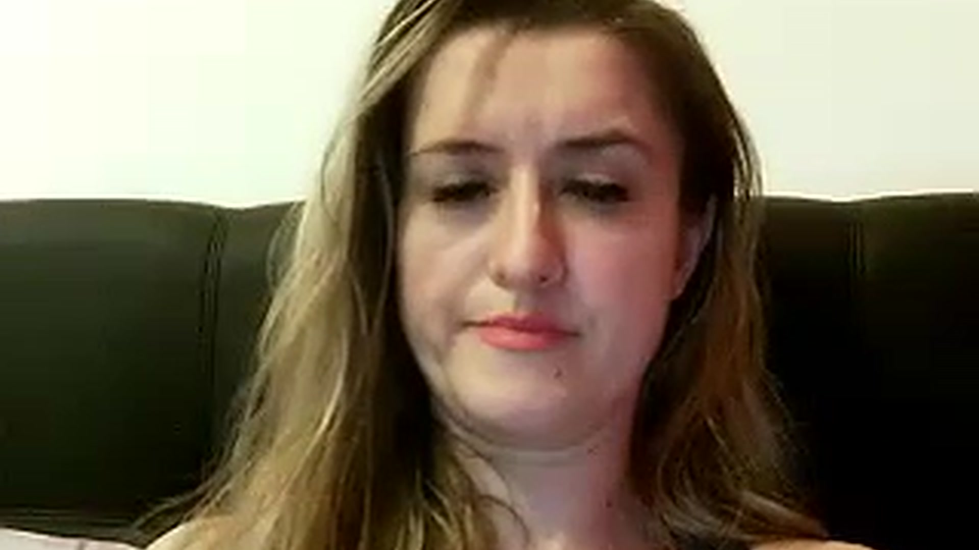 Gallery image thumbnail from BestDream's myfreecams stream on, 12/25/2022, 01:23 image 11 of 20