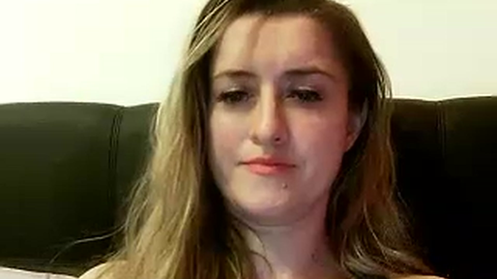Gallery image thumbnail from BestDream's myfreecams stream on, 12/25/2022, 01:23 image 13 of 20