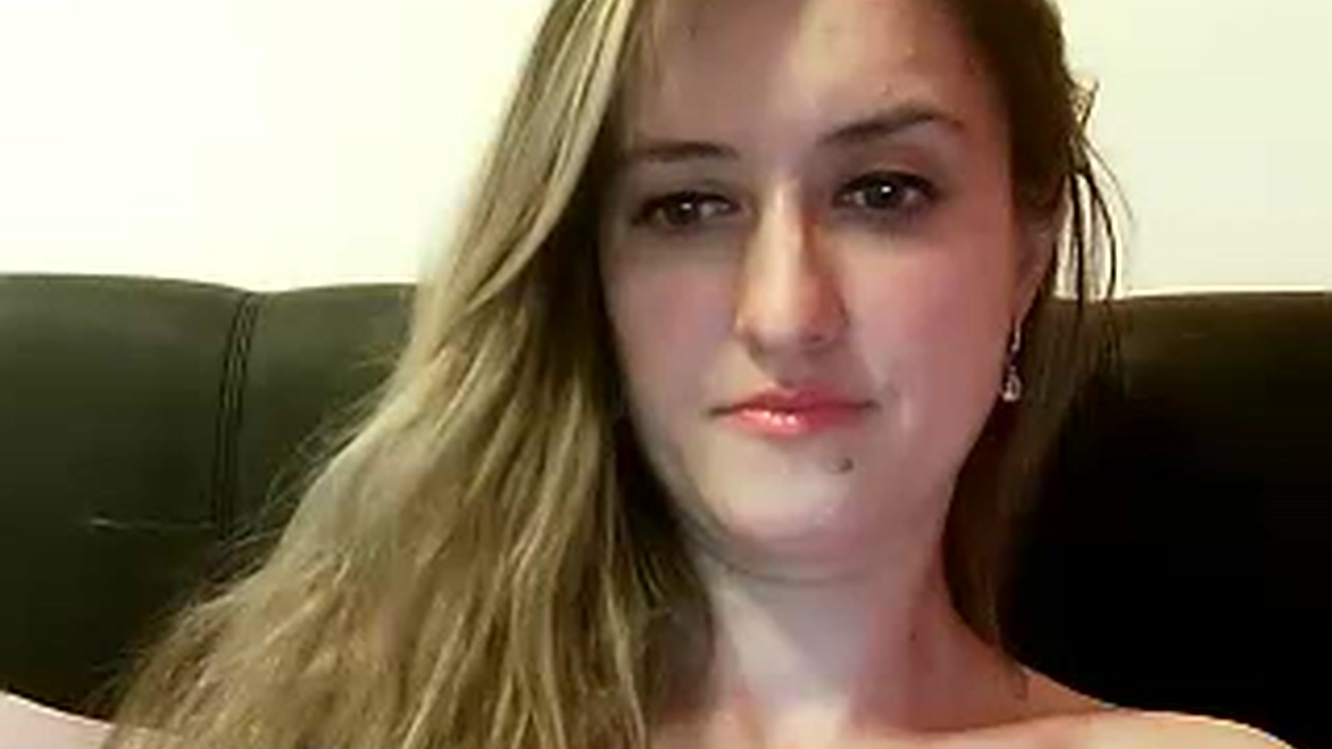 Gallery image thumbnail from BestDream's myfreecams stream on, 01/01/2023, 01:23 image 15 of 20