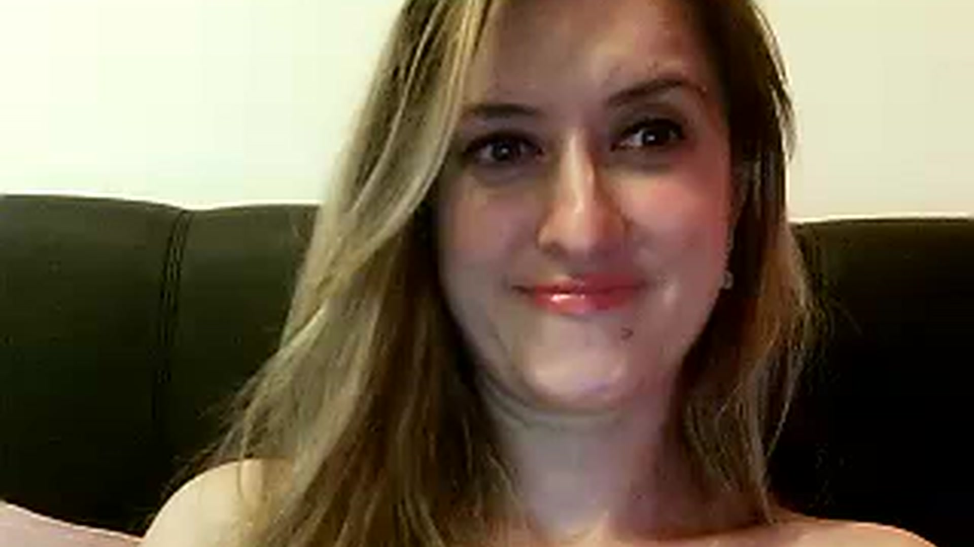 Gallery image thumbnail from BestDream's myfreecams stream on, 01/01/2023, 01:23 image 12 of 20