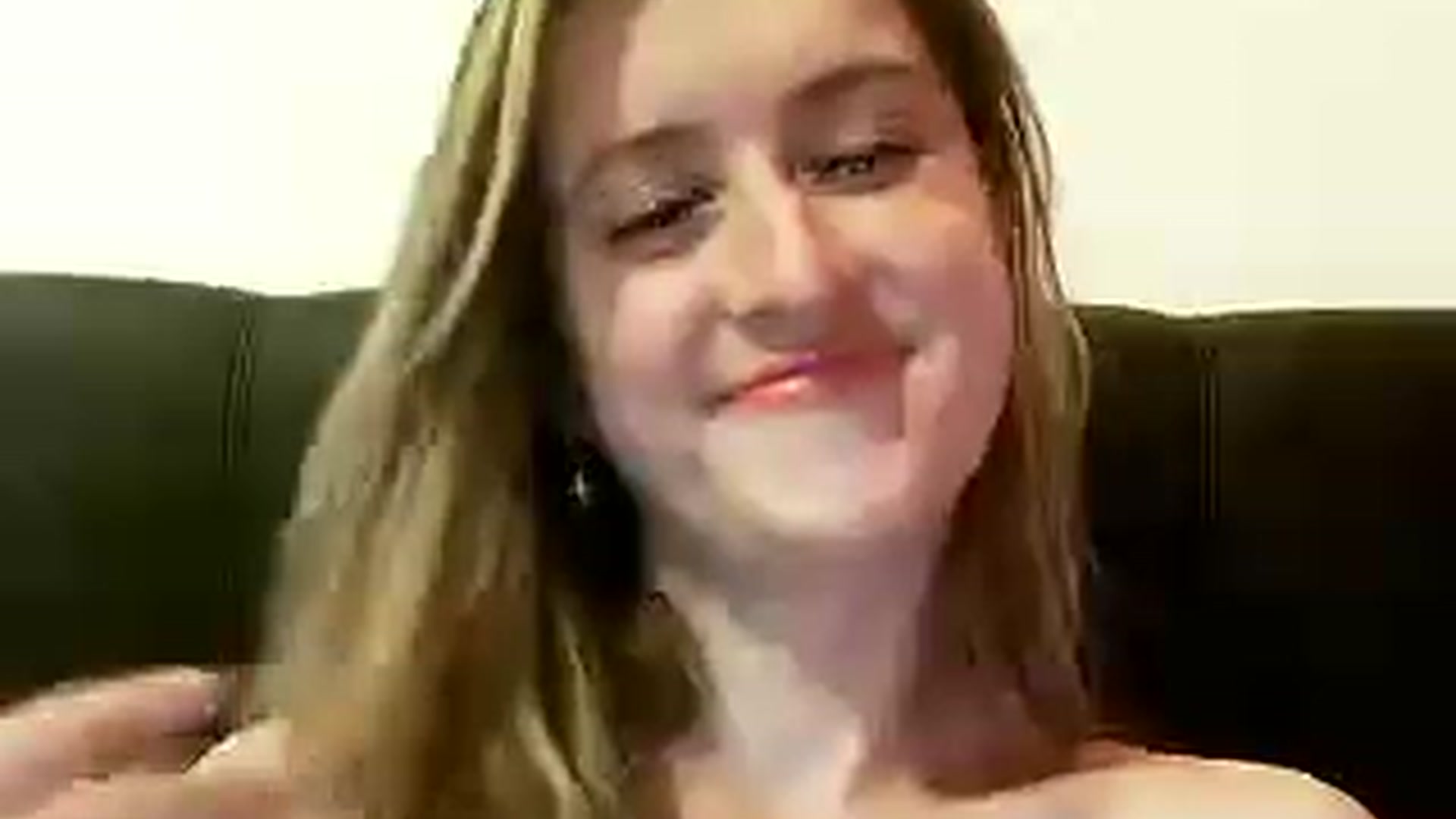 Gallery image thumbnail from BestDream's myfreecams stream on, 01/01/2023, 01:48 image 17 of 20